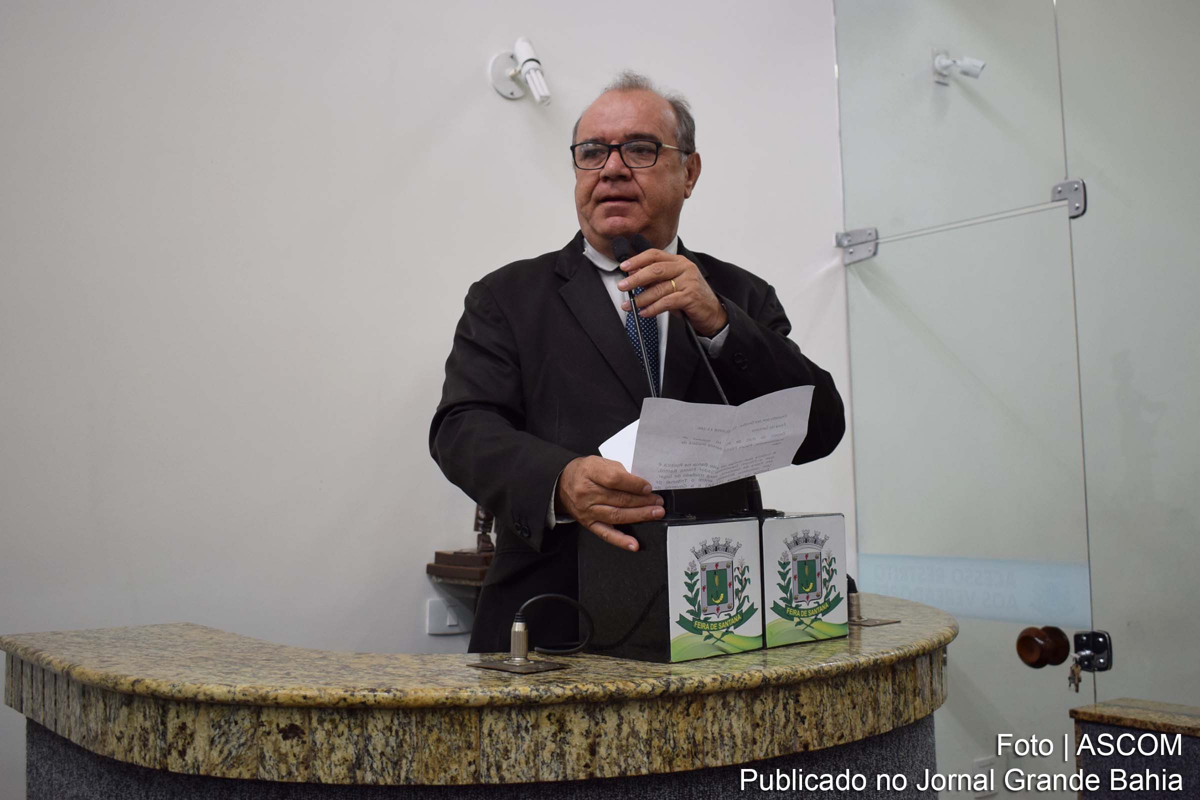 José Carneiro é autor de Projeto de Decreto Legislativo que concede Título de Cidadão Feirense ao juiz de Direito Dr. Gustavo Rubens Hungria.