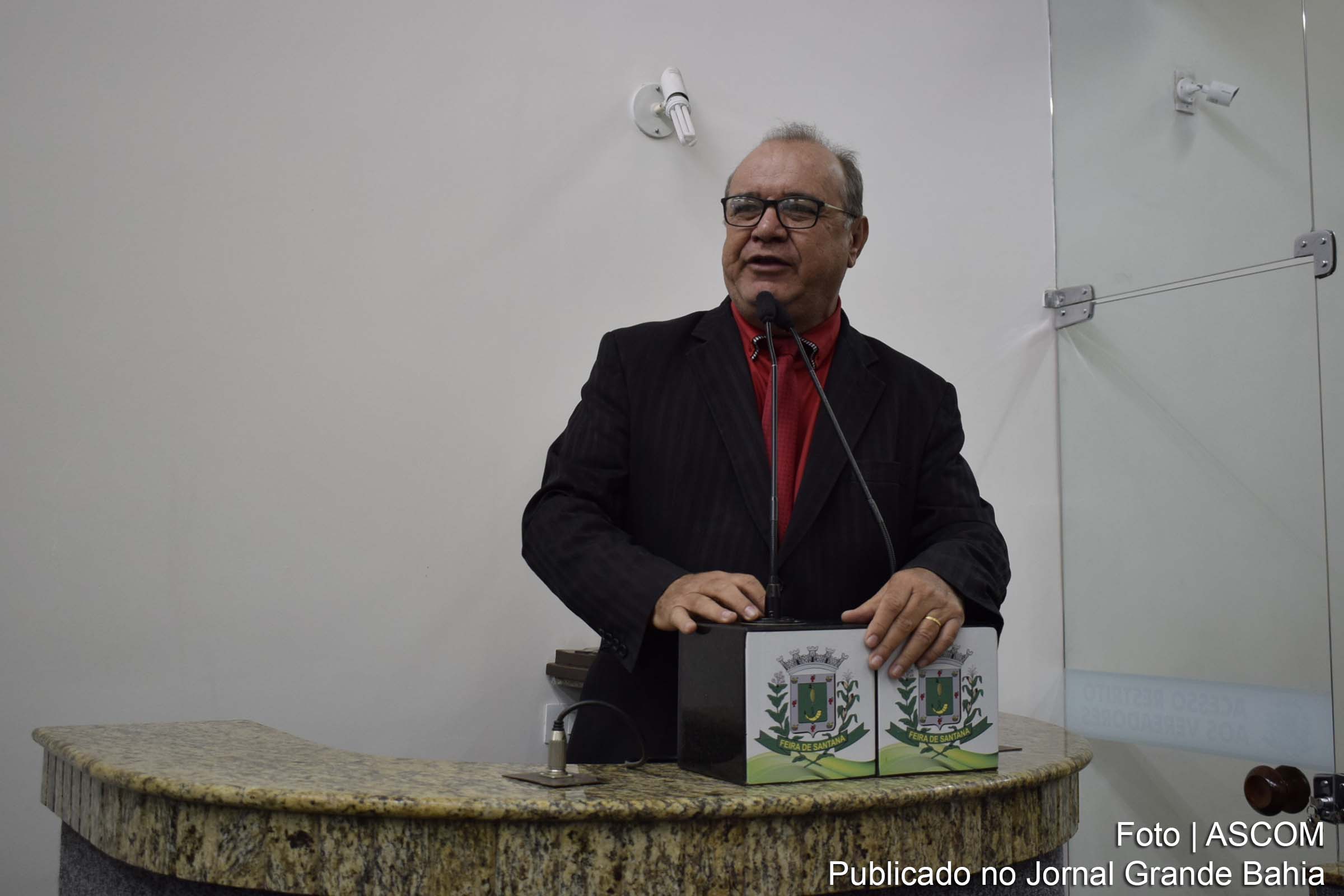 José Carneiro: falar das obras municipais é fácil. Recomendo o colega que também olhe e cobre dos governos estadual e federal.