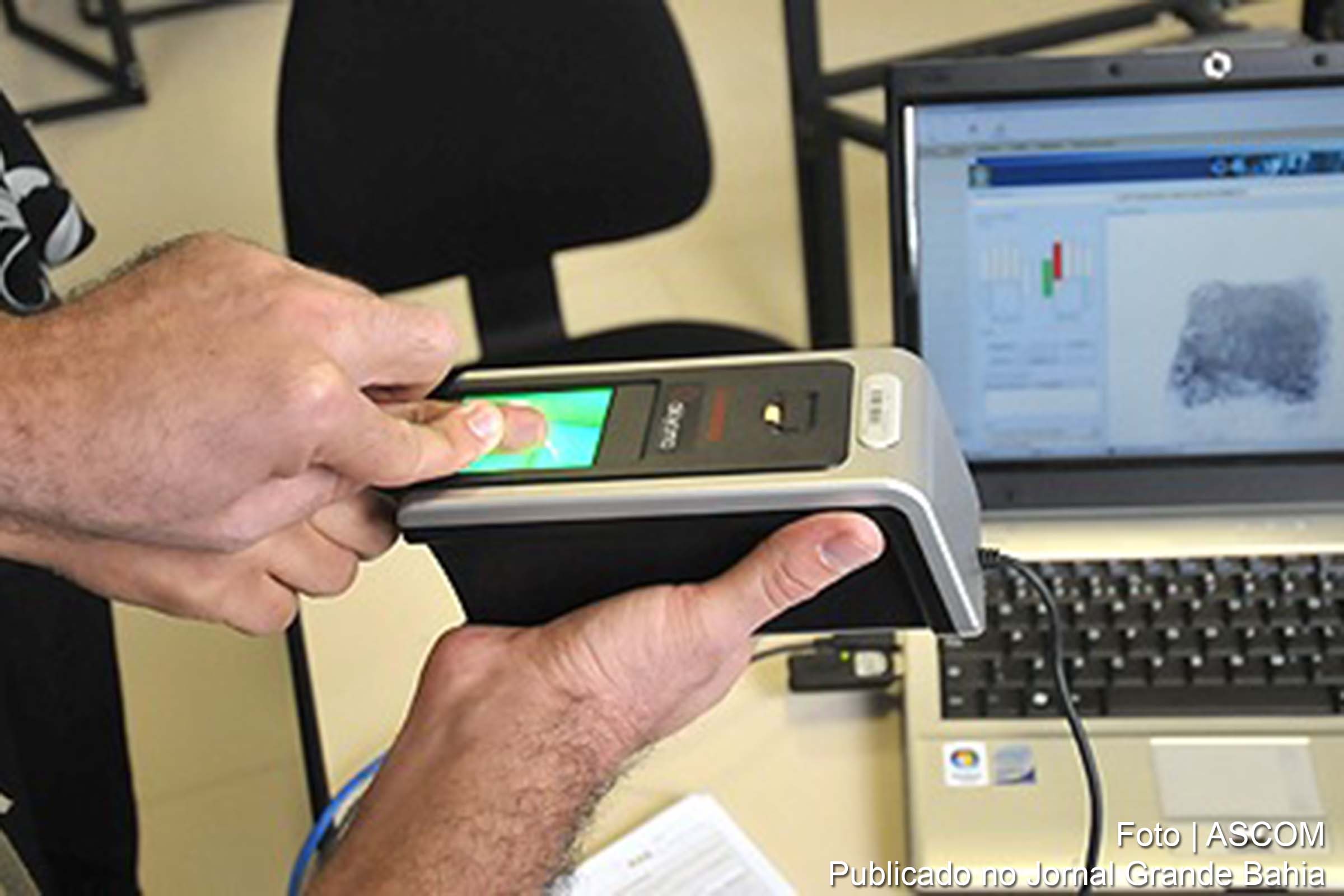 Mais de 20 mil eleitores precisam passar pela identificação biométrica.