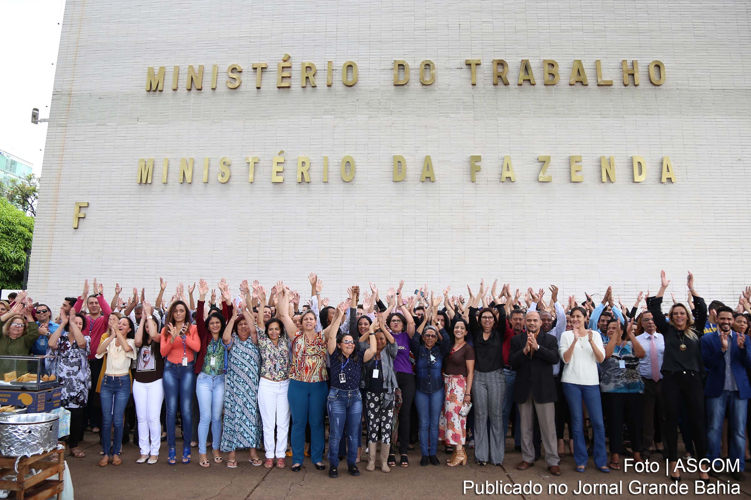 Servidores fazem manifestação em defesa da permanência do Ministério do Trabalho