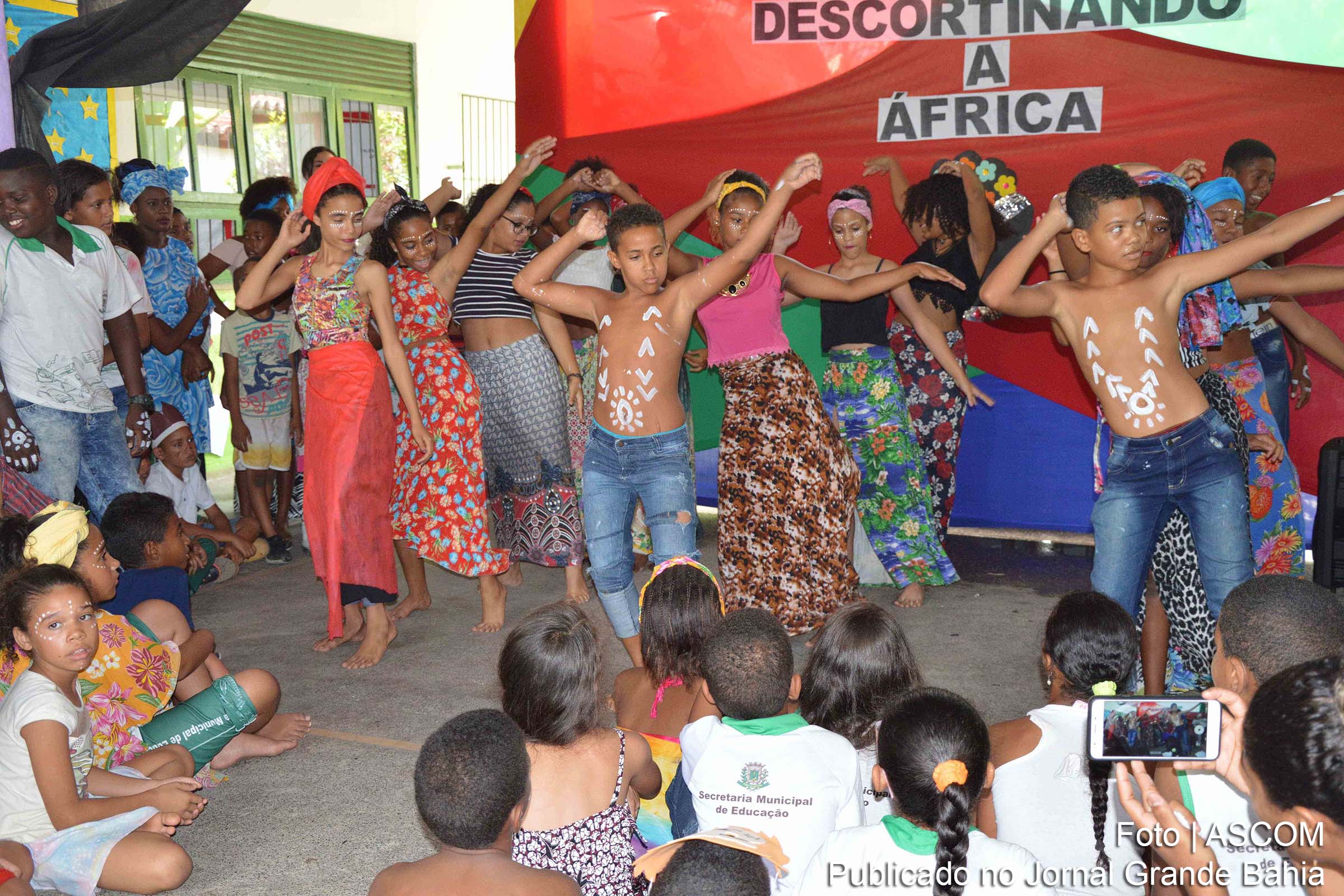 O projeto contou com apresentações culturais que envolveram mais de 800 estudantes do Ensino Fundamental I e II.