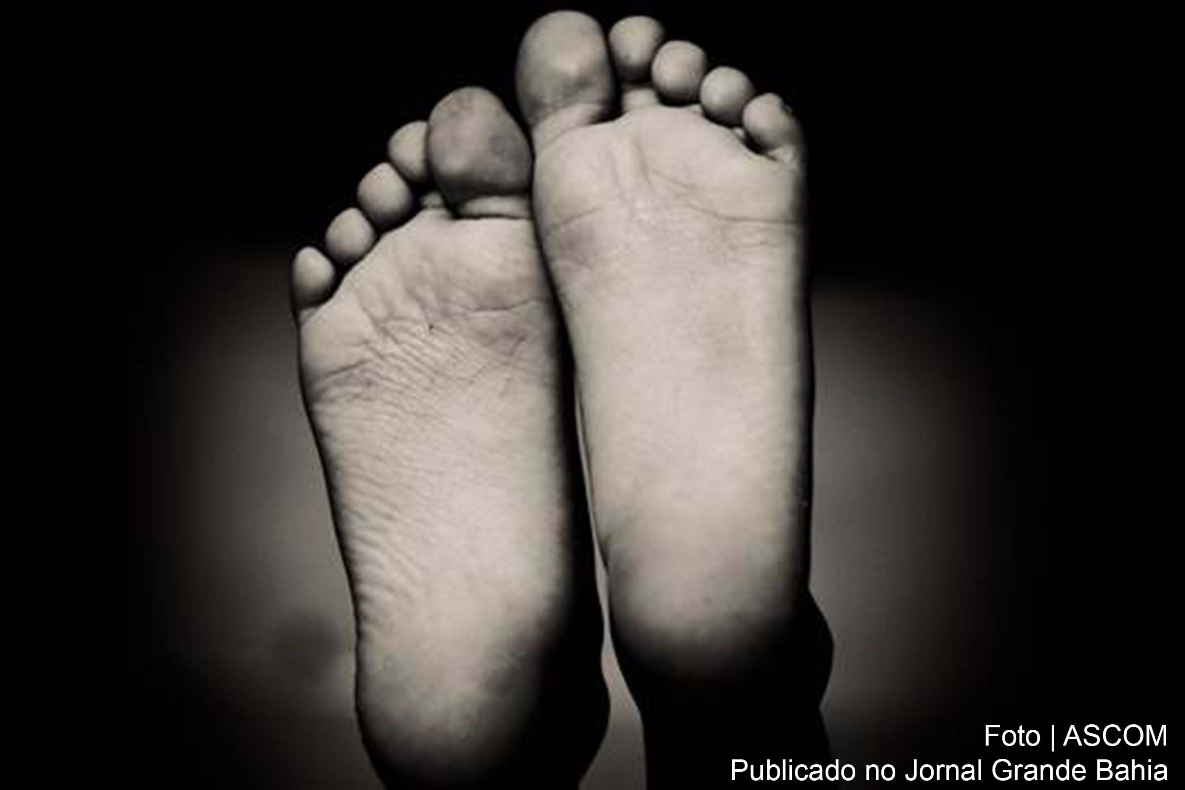 Campanha arrecada sapatos para crianças do sertão da Bahia.