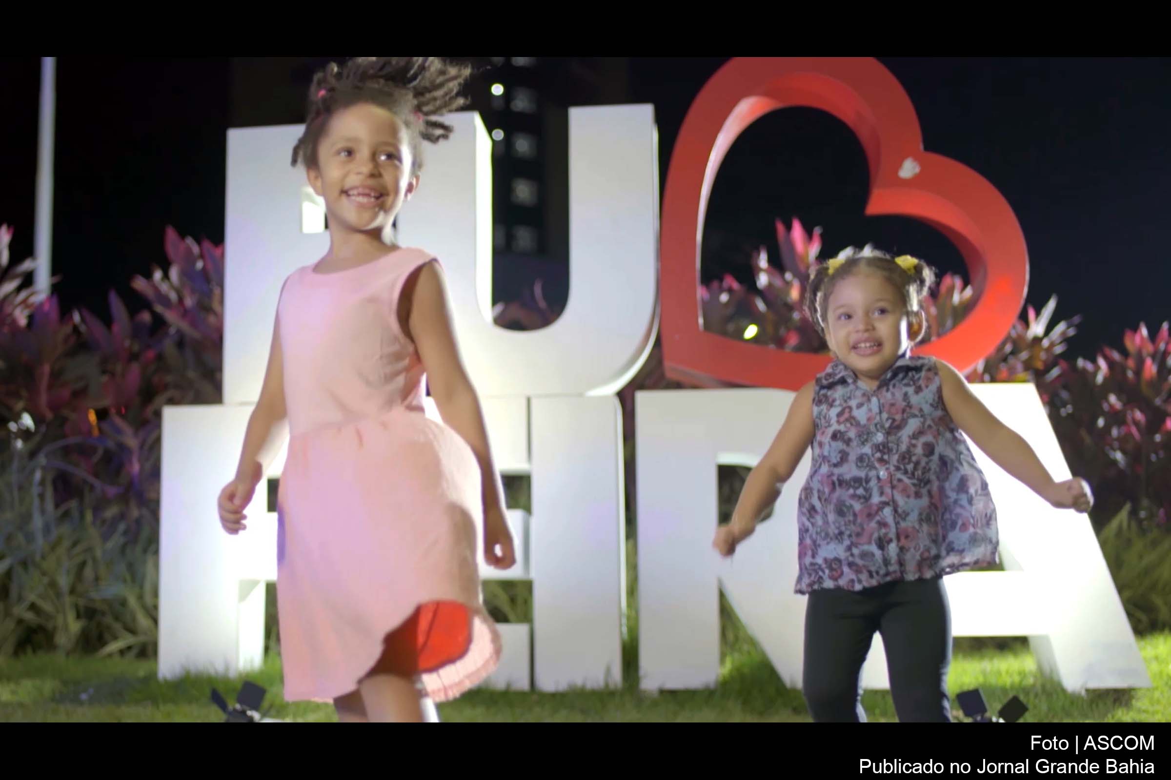 Campanha da Prefeitura de Feira de Santana destaca otimismo e promete novas realizações.