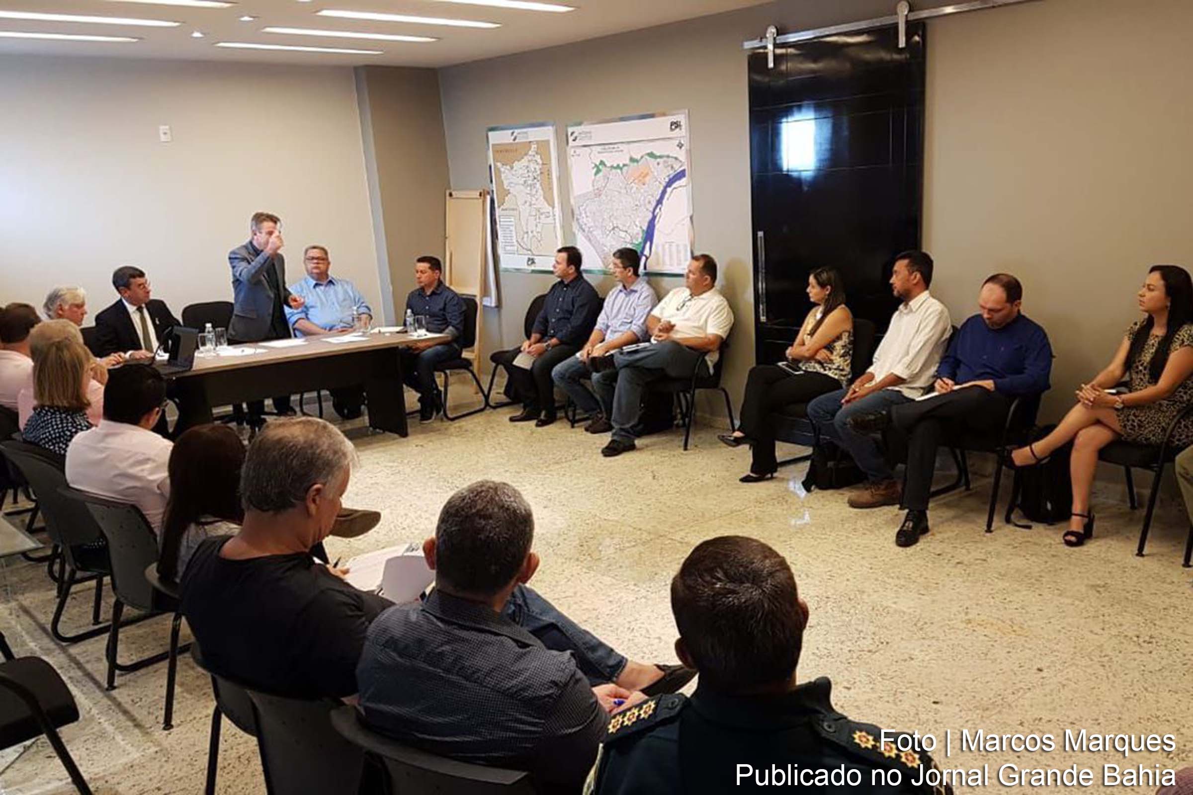 O governador eleito, Antonio Oliverio Garcia de Almeida, conhecido como Antonio Denarium (PSL), atua como interventor federal em Roraima.