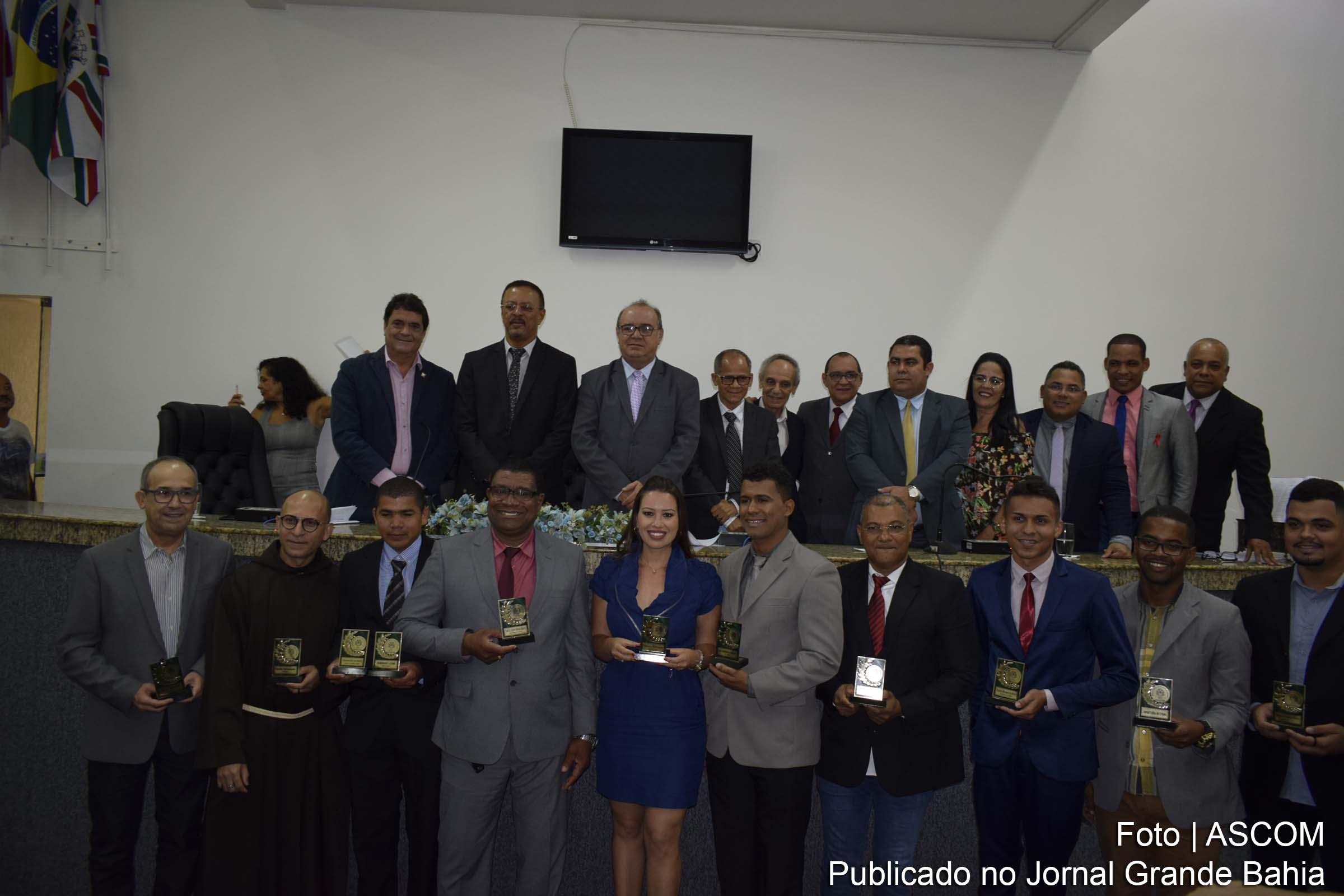 Profissionais de impressa são homenageados na Câmara municipal de Feira de Santana.