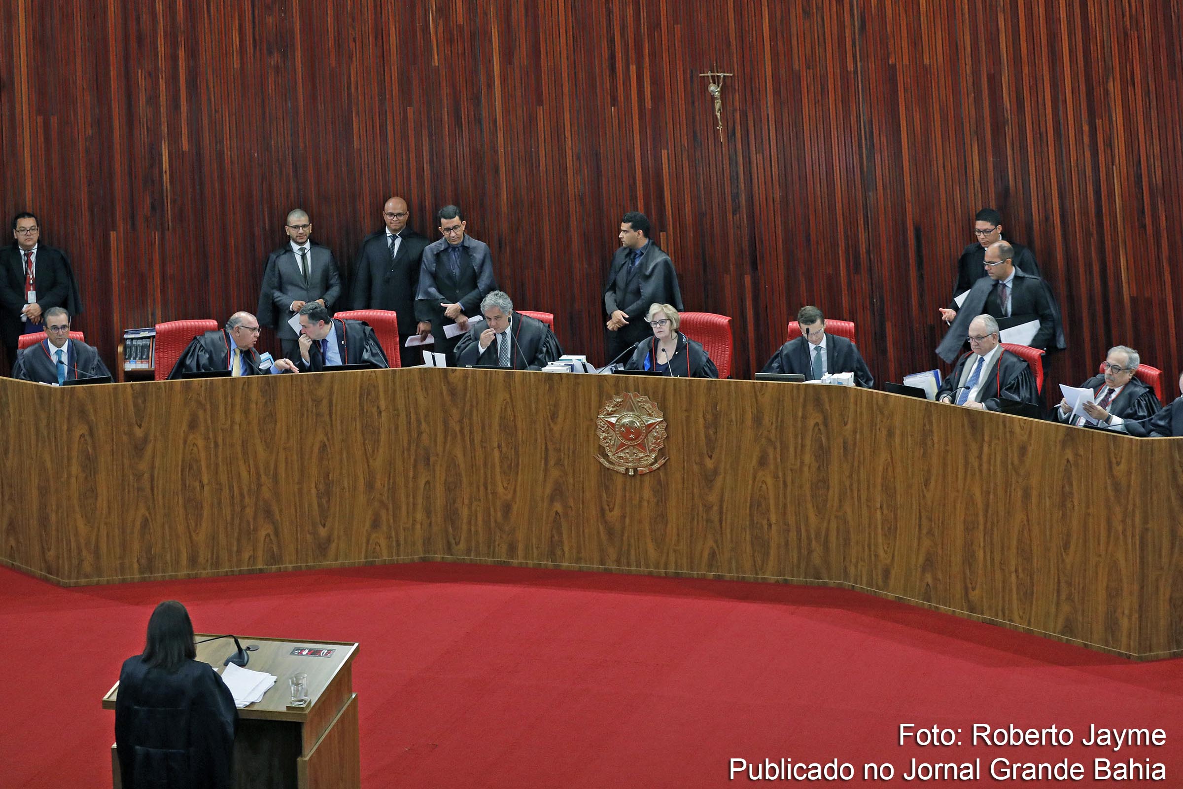 Sessão plenária do Tribunal Superior Eleitoral (TSE) presidida pela ministra Rosa Weber.