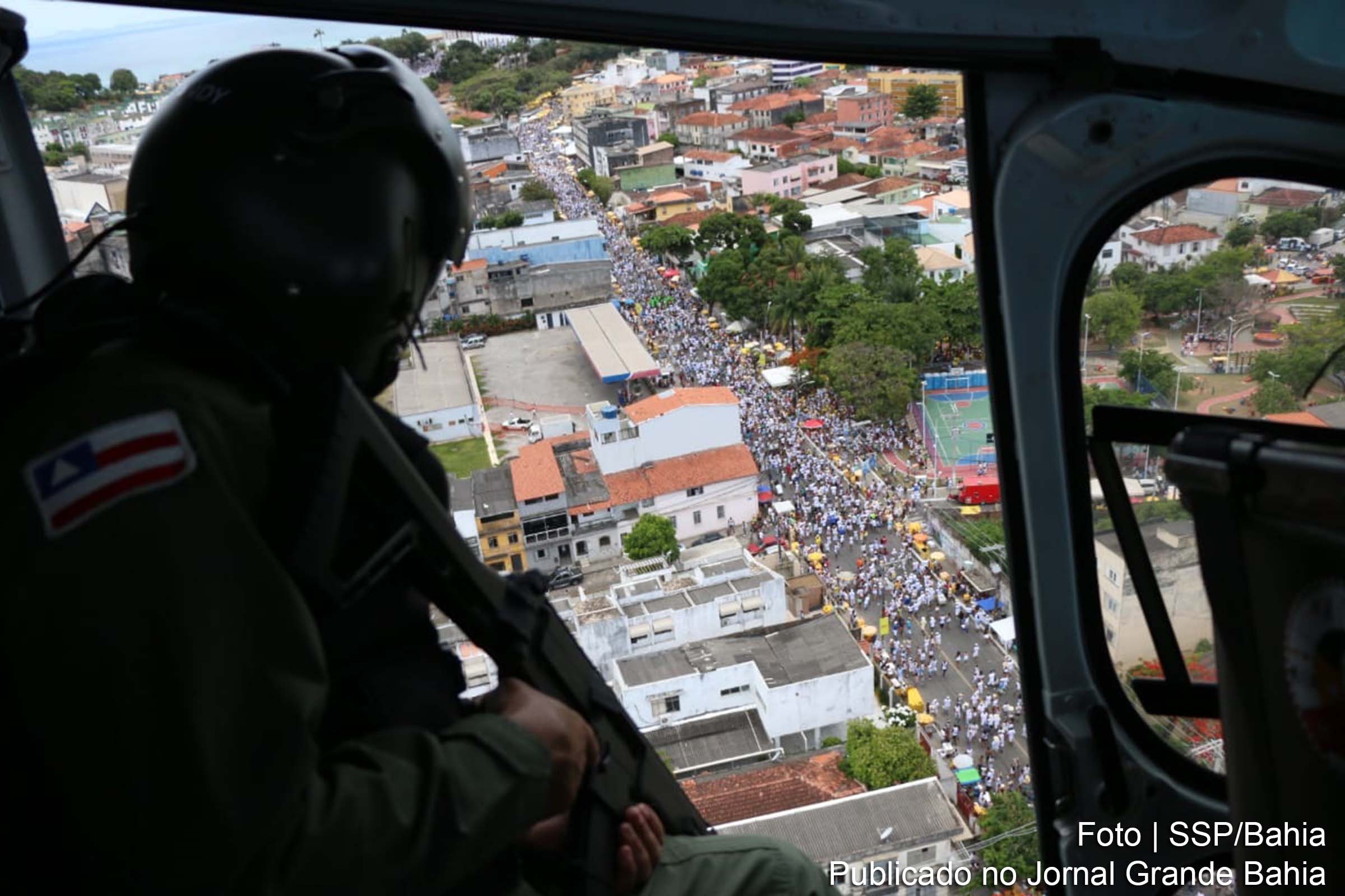 Cortejo na Lavagem do Bonfim é monitorado do alto pelo Graer.