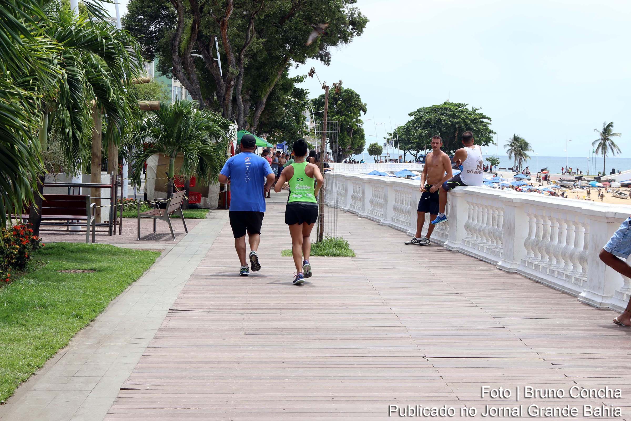 Dermatologistas alertam que o sol é o grande causador de câncer de pele, responsável por 33% de todos os diagnósticos desta doença no país e que pode levar à morte.