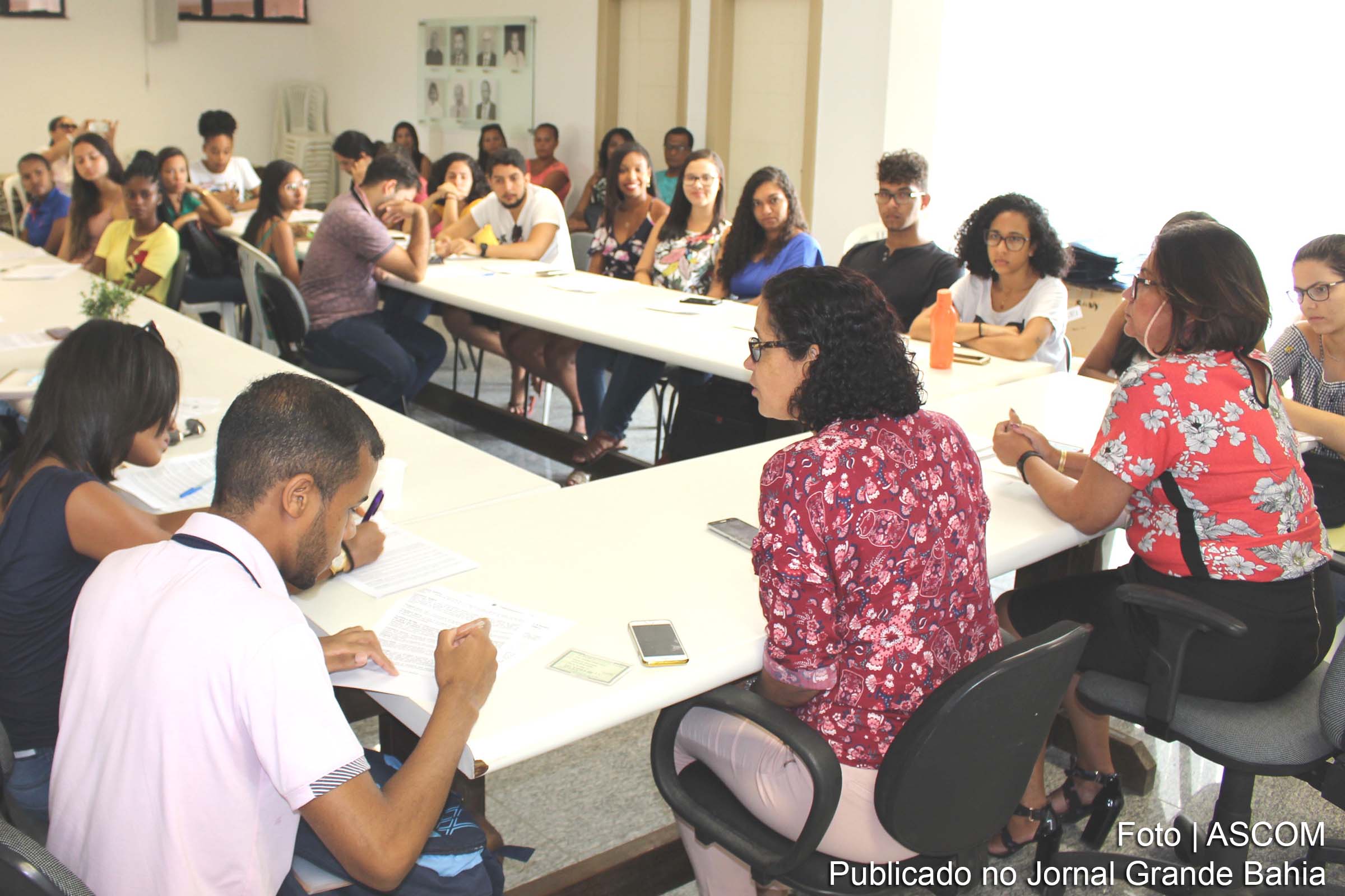 34 estudantes irão fazer intercâmbio fora do Brasil e 7 em território nacional.