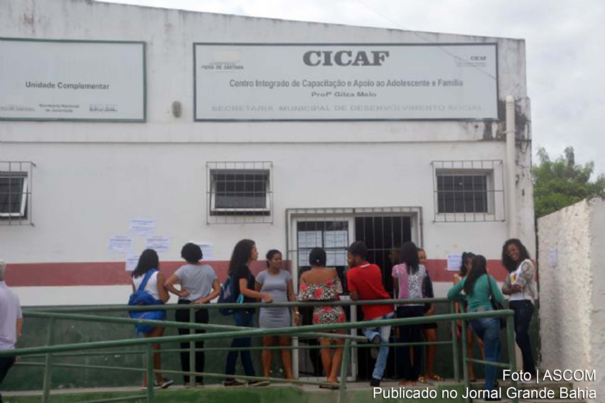 Fachada do Centro Integrado de Capacitação de Apoio ao Adolescente e Família Professora Gilza Melo.