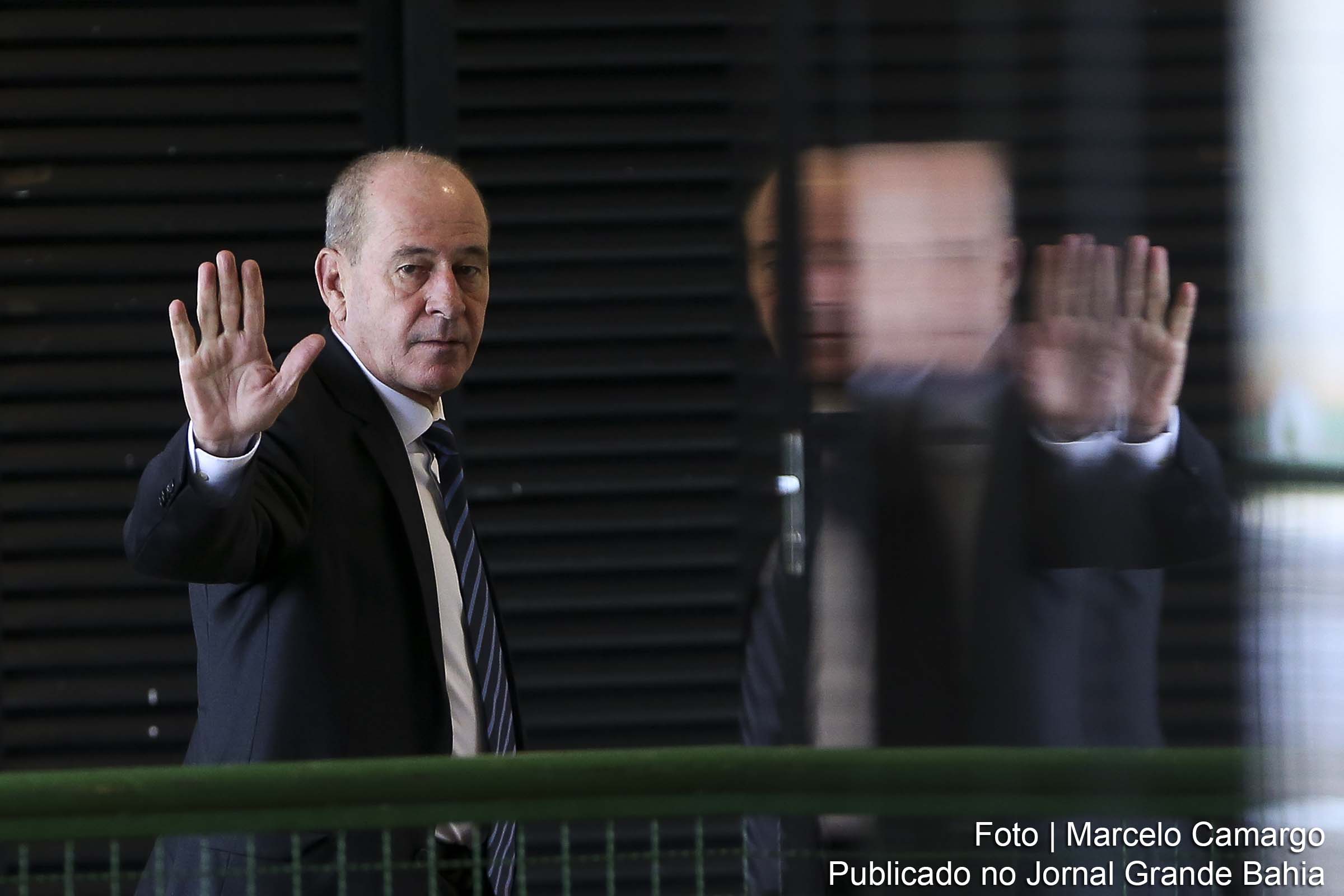 O general de Exército Fernando Azevedo assumiu o Ministério da Defesa. Ele foi empossado pelo presidente da República, Jair Bolsonaro.