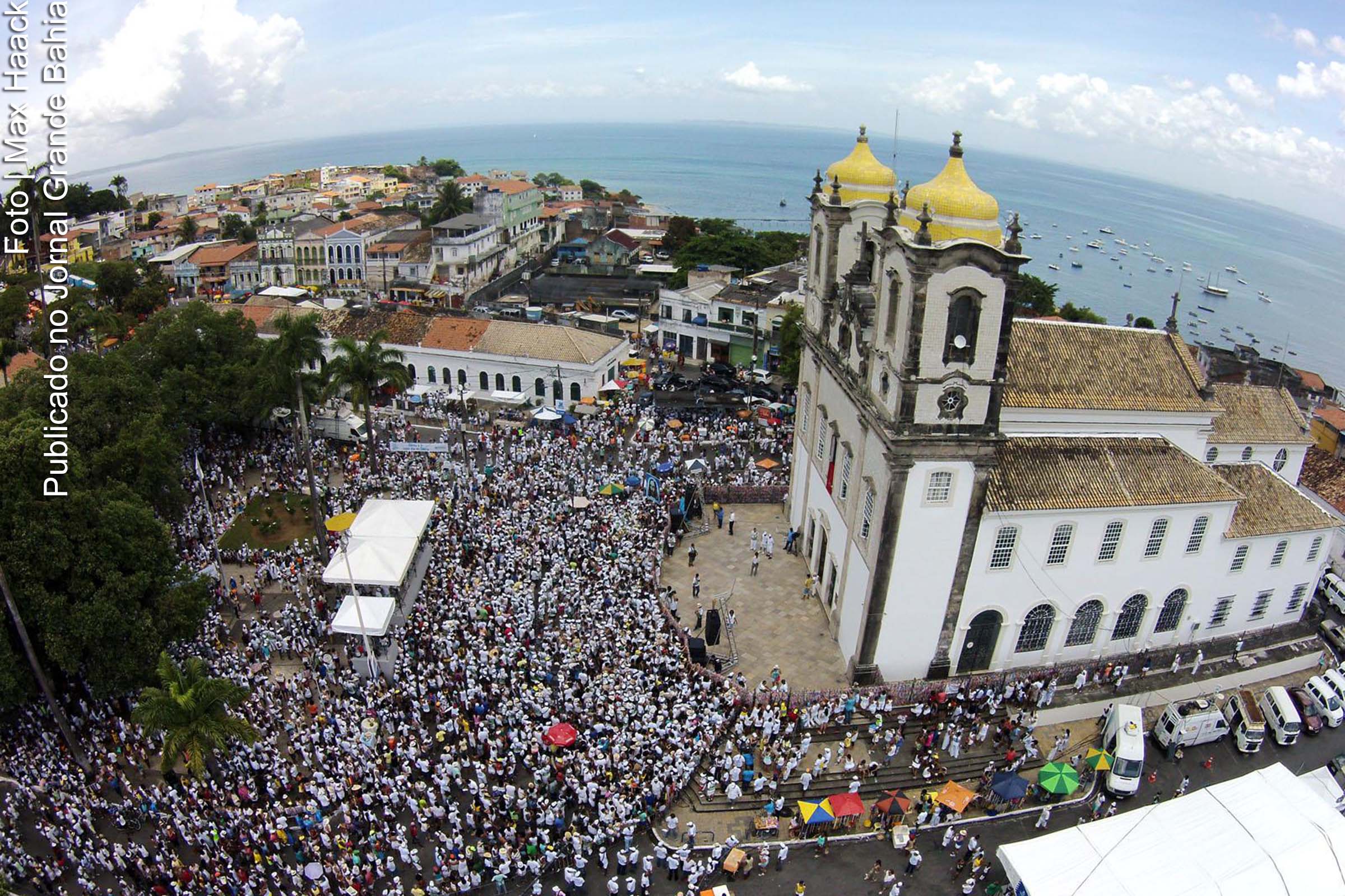 Vista aérea da Lavagem do Bonfim, em Salvador.