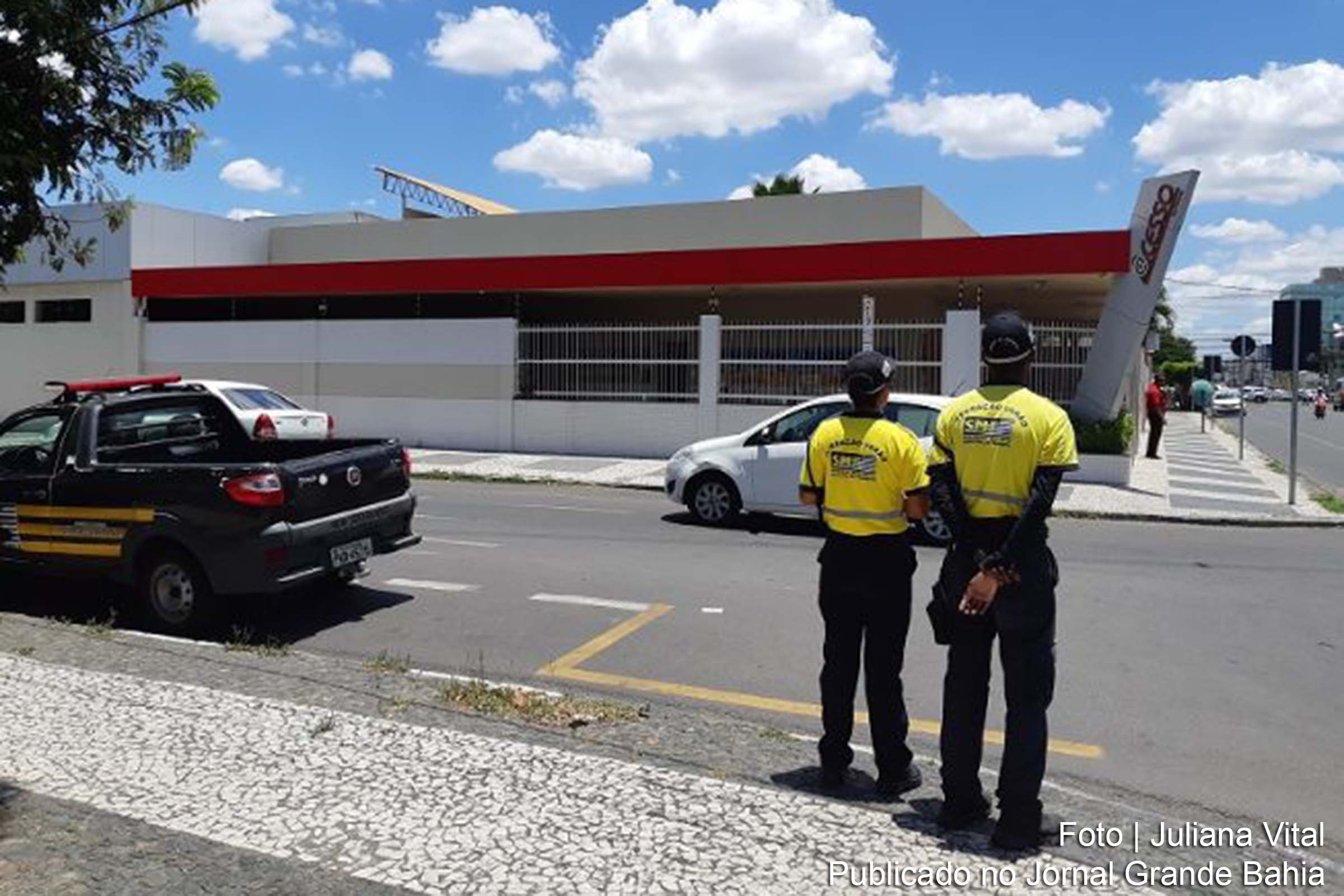 Para promover o ordenamento e melhorar a fluidez no tráfego nas proximidades das escolas a SMT de Feira de Santana deu início à campanha ‘Volta às aulas 2019’.