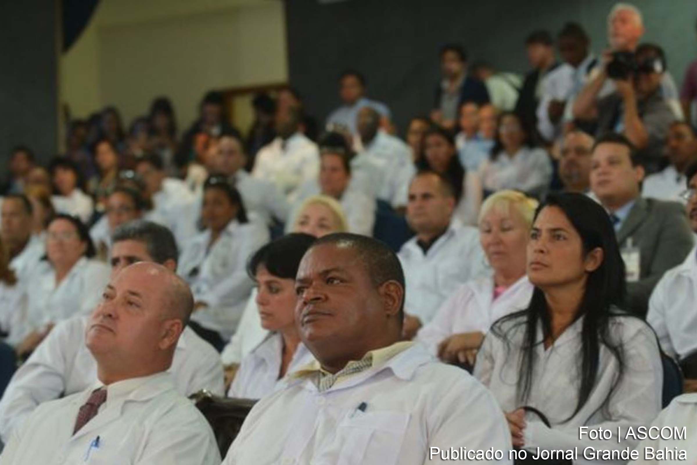 Profissionais da saúde do Brasil atuam no Programa Mais Médicos.