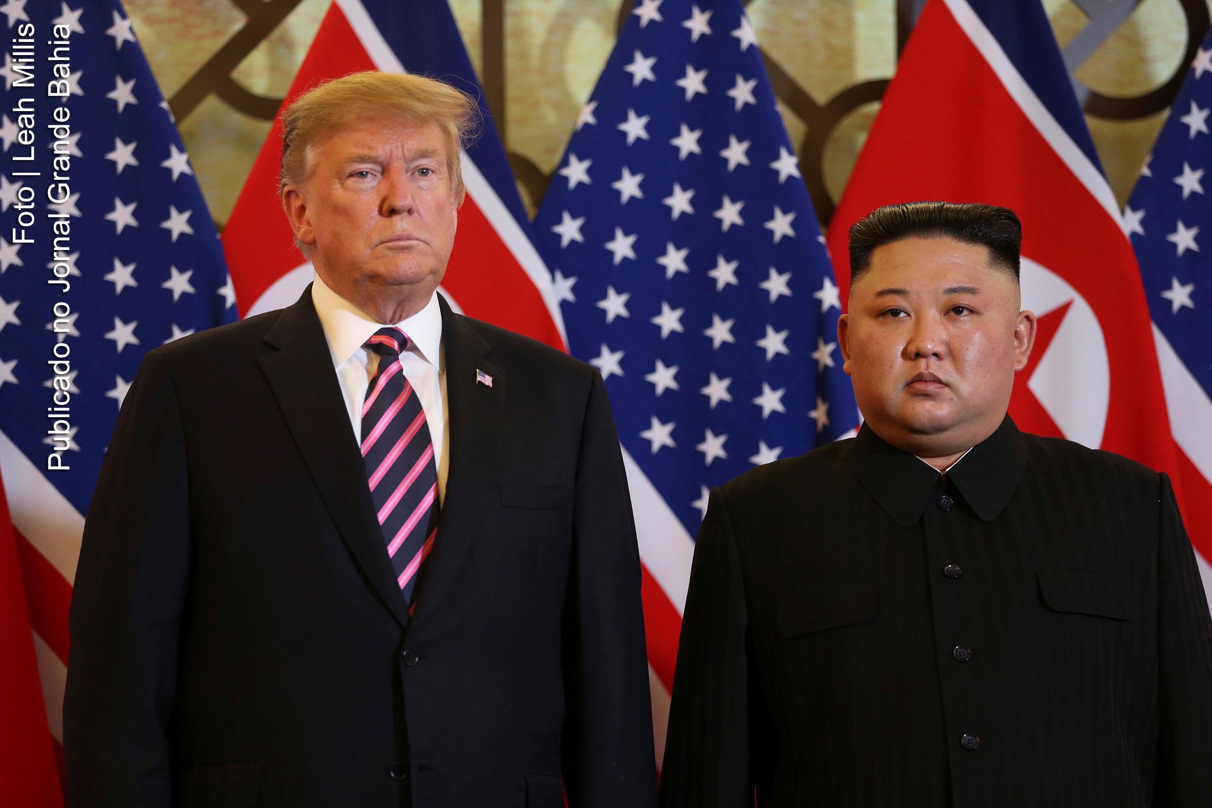 Presidentes Donald Trump e Kim Jong-un, durante encontro no Vietnã, em 27 de fevereiro de 2019.