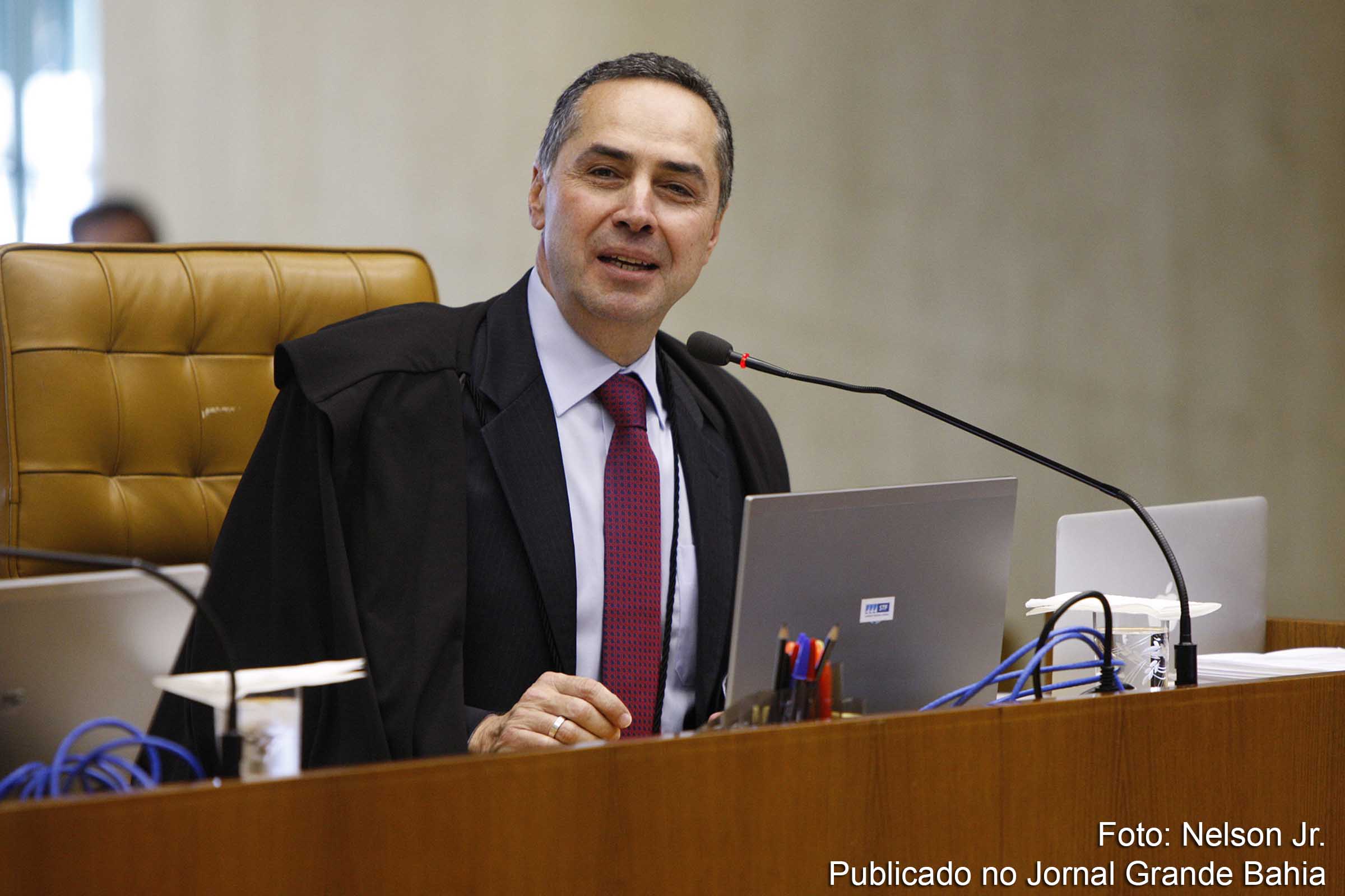 "A garantia da ampla defesa pode incluir o comparecimento pessoal e sustentação na sessão de deliberação, mas não autoriza o livre trânsito do acusado pelas dependências da Casa Legislativa", decide o ministro Luís Roberto Barroso sobre Eduardo Cunha.