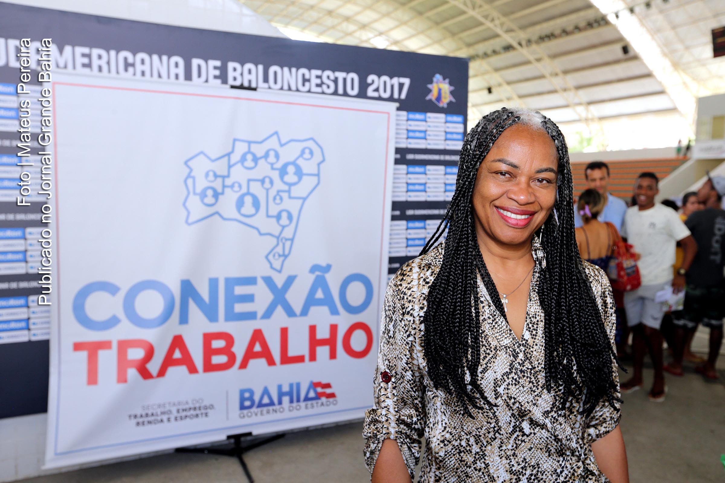 Olívia Santana, secretária estadual do Trabalho, Emprego, Renda e Esporte do Governo Rui Costa.