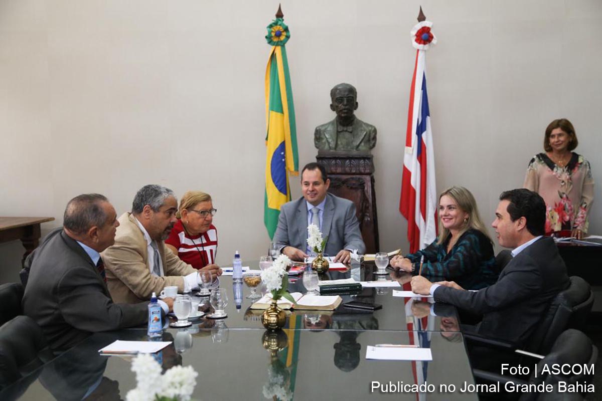 Reunião da Mesa Diretora da ALBA presidida pelo deputado Nelson Leal, em 13 de março de 2019.