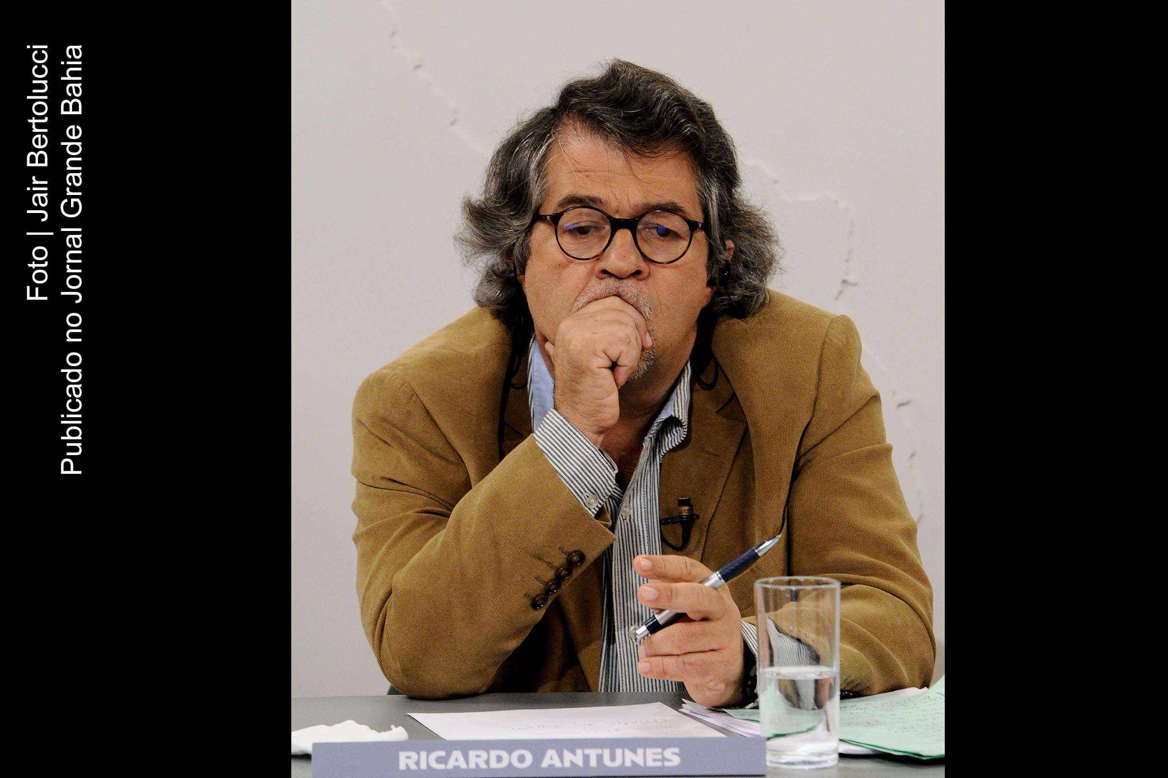 Ricardo Luiz Coltro Antunes, sociólogo marxista, professor titular da Universidade Estadual de Campinas.