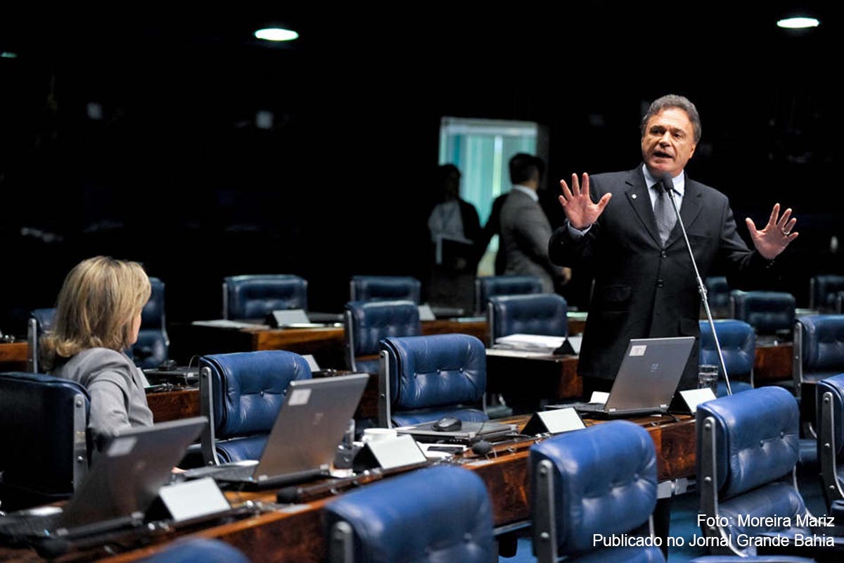 Senador Alvaro Dias (PSDB-PR).