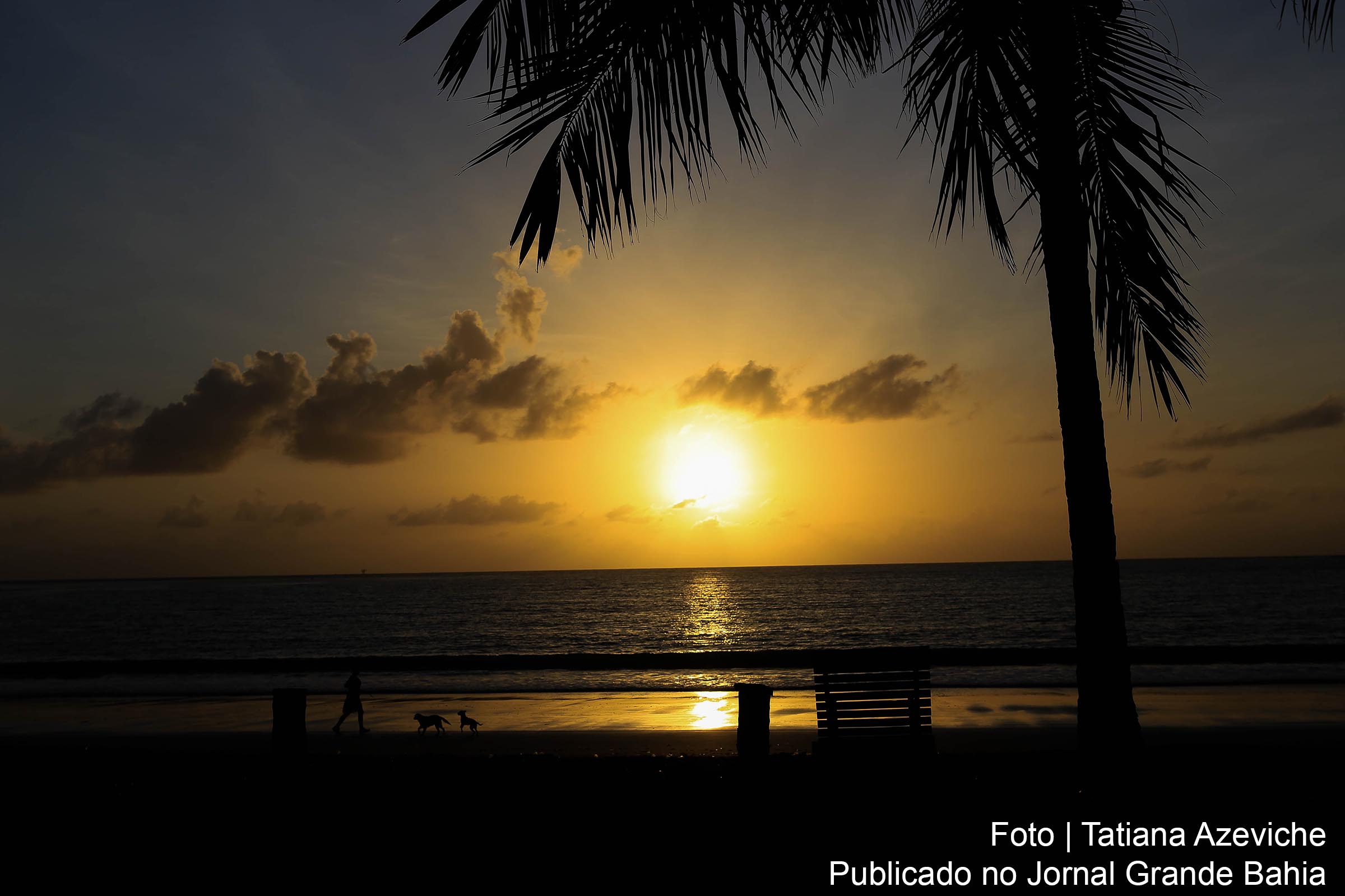 Vista da praia do Povoado de Garapuá, na Ilha de Tinharé, no Município de Cairu.