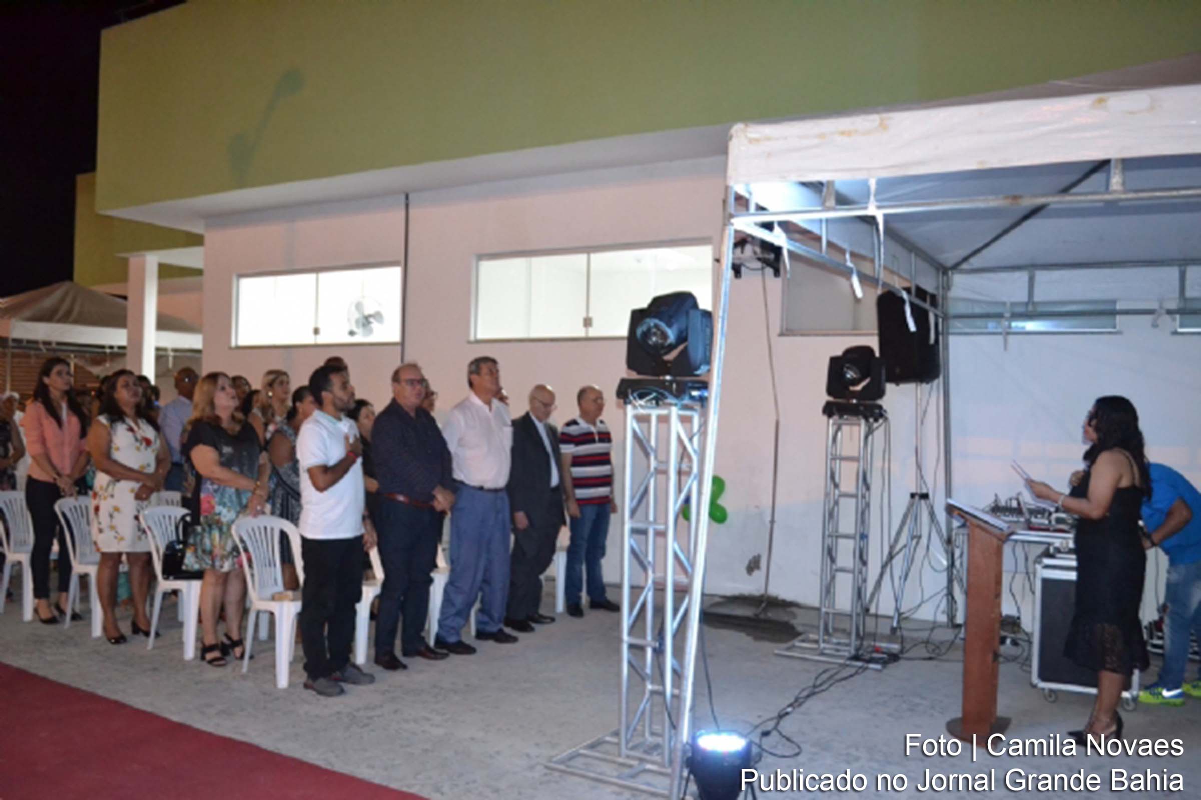Comemoração reuniu funcionários e autoridades para comemorar os mais de 45 mil atendimentos prestados à população.