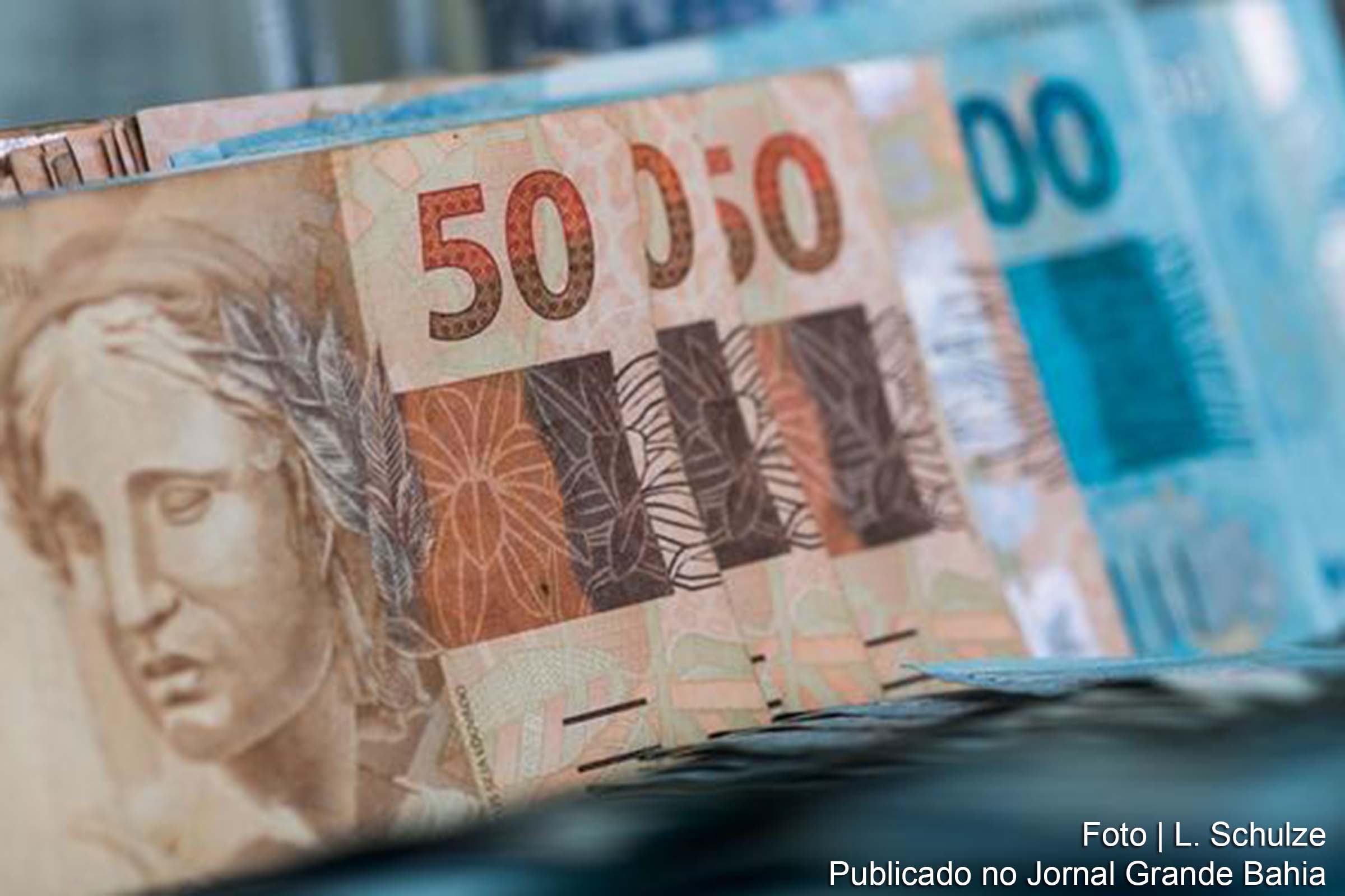 O FMI rebaixou a projeção de crescimento da economia do Brasil para 2019 de 2,5% para 2,1%, principalmente por causa do desequilíbrio fiscal.