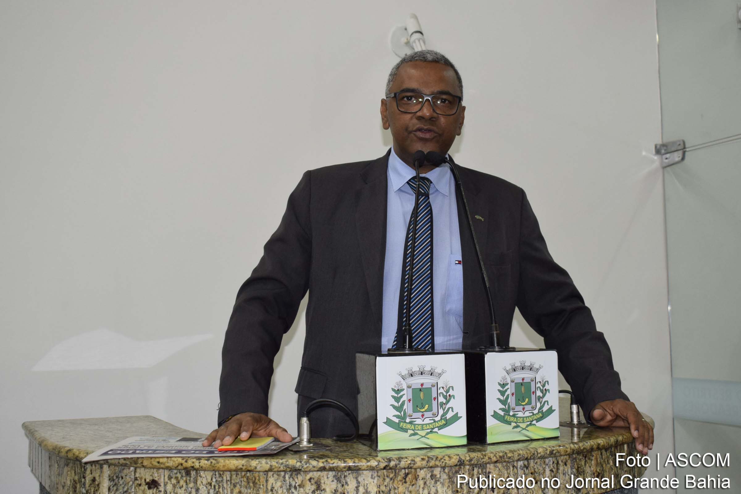 Isaías dos Santos (Isaías de Diogo): vi que existe uma lei municipal, de autoria do ex-vereador David Neto, para que as universidades ofereceram 30% de vagas de estacionamento para os alunos.