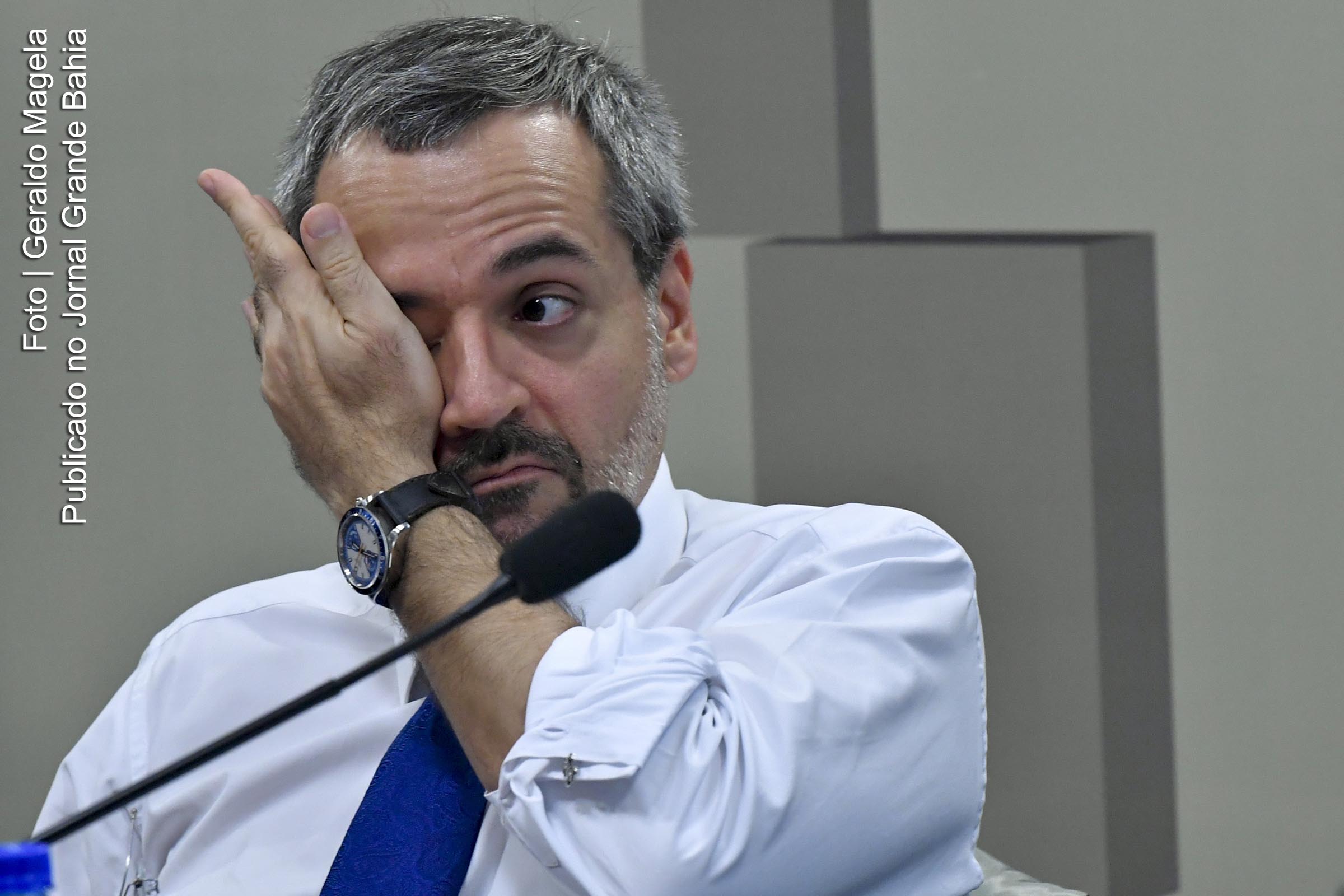 O MPF ingressa com ação no Rio Grande do Norte contra Abraham Weintraub, ministro da Deseducação do Governo Bolsonaro, por danos morais a estudantes e professores.