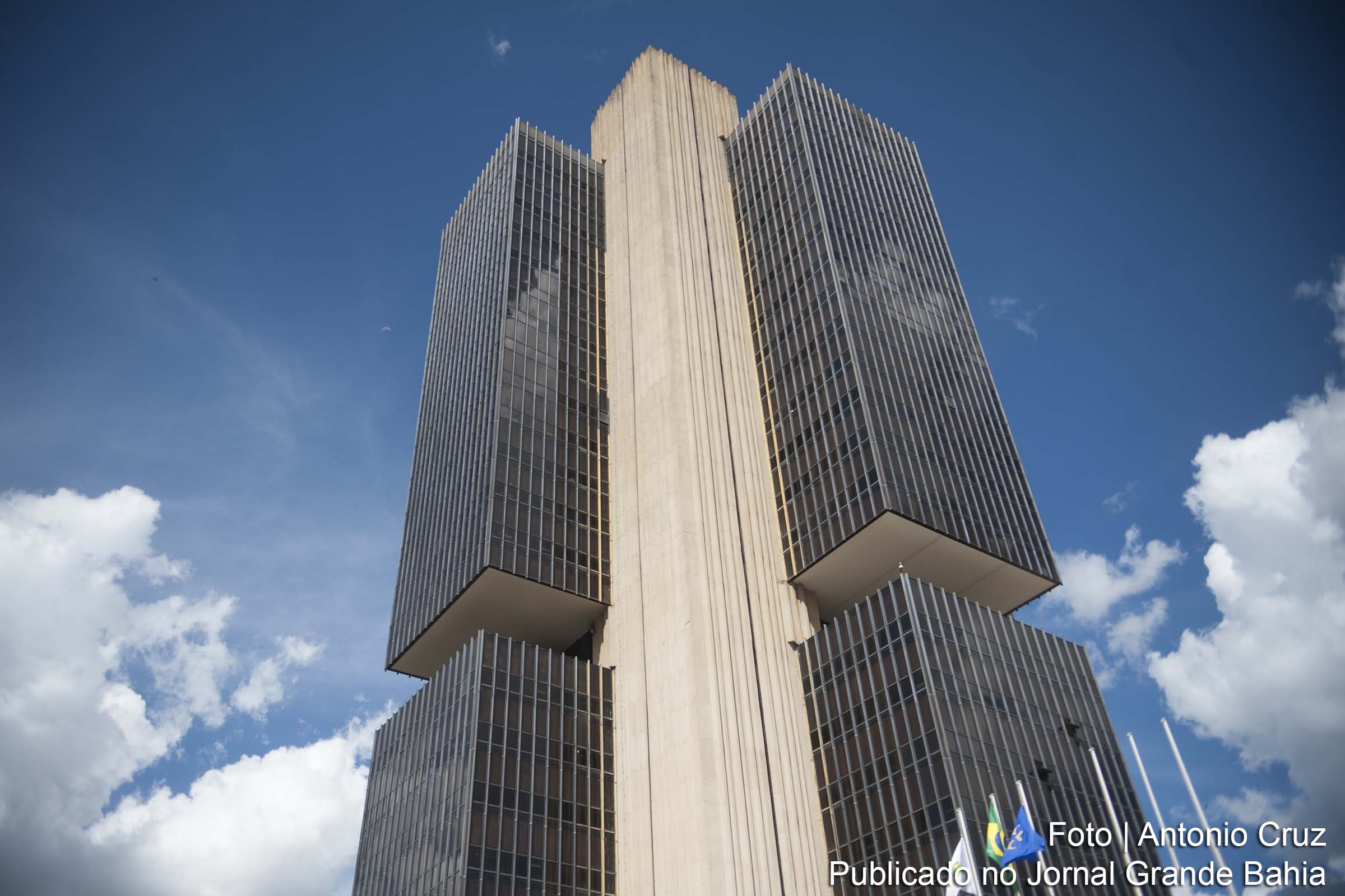 Banco Central reduz compulsório sobre leasing e injeta R$ 8,2 bilhões na economia