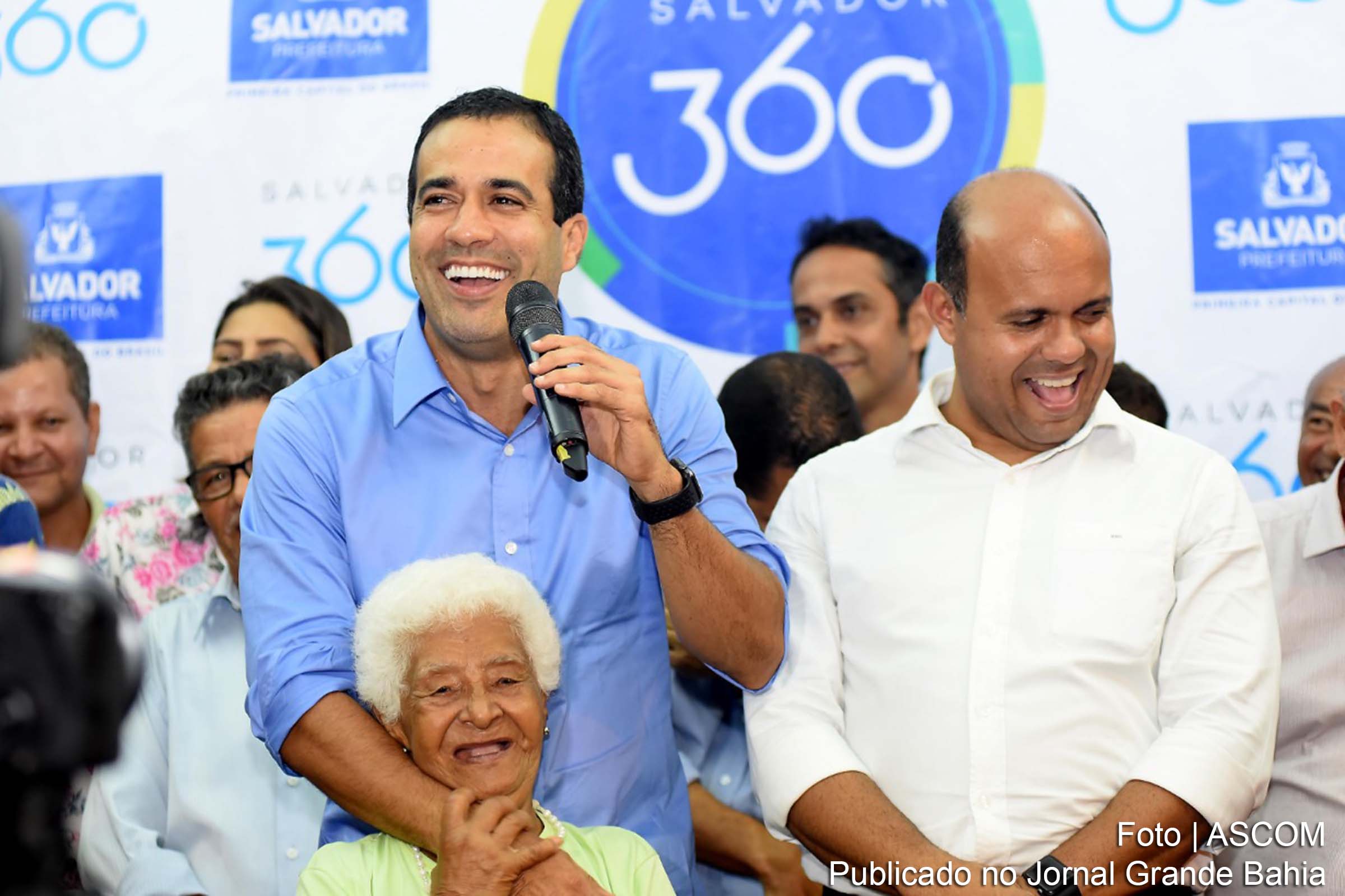 Bruno Reis inaugura praça e autoriza melhorias na iluminação de Jaguaripe I.
