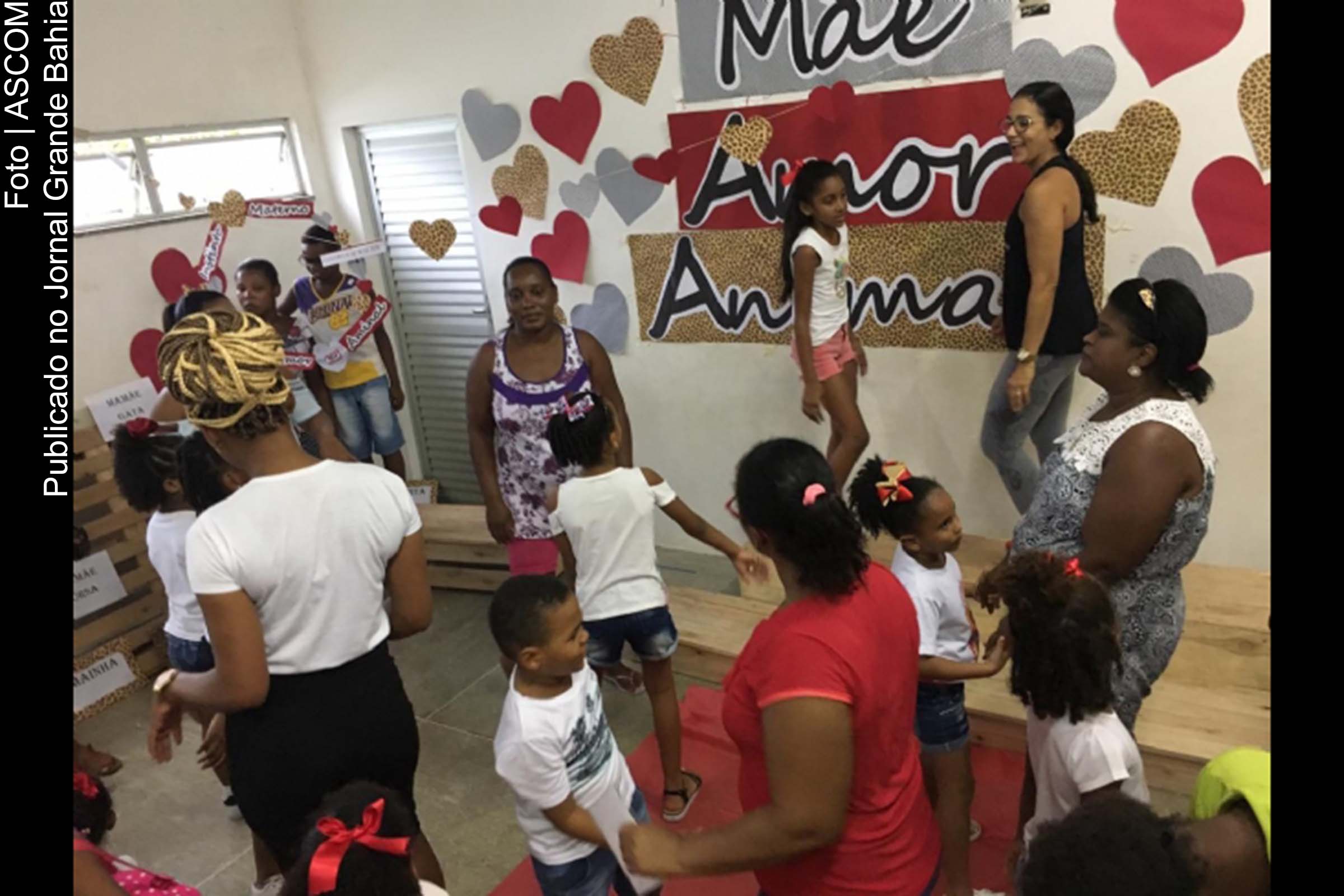 Marcando o encerramento das atividades do mês de maio, o Centro Juiz Walter Ribeiro Costa Júnior comemorou o Dia das Mães.