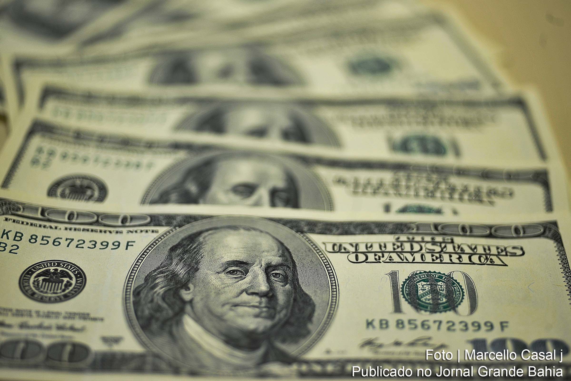 Contas externas têm saldo negativo de US$ 62 milhões em abril de 2019; Governo Bolsonaro falha no controle das contas públicas