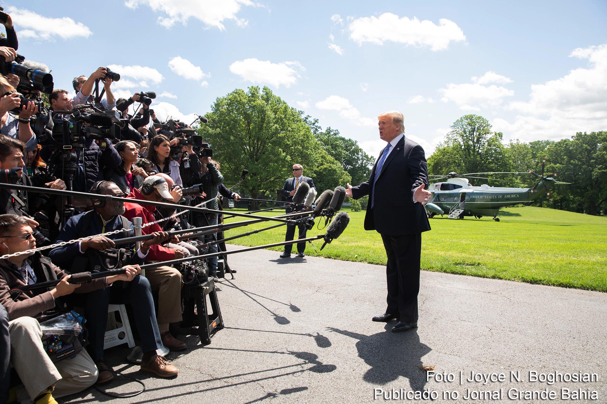 Donald Trump, presidente dos Estados Unidos da América, adota medida protecionistas contra a China.