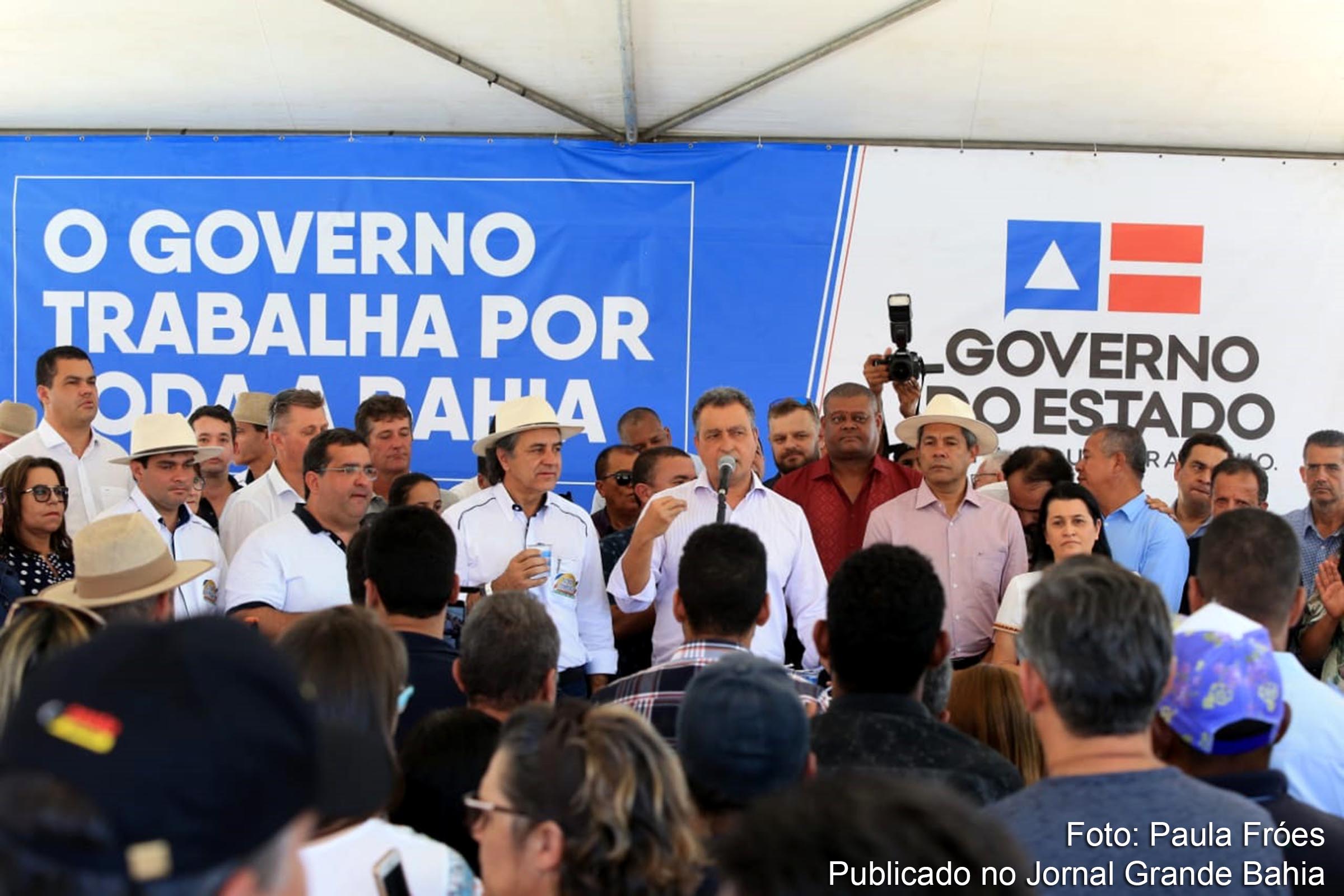 Governador Rui Costa visita Bahia Farm Show e entrega microtratores para produtores da região Oeste
