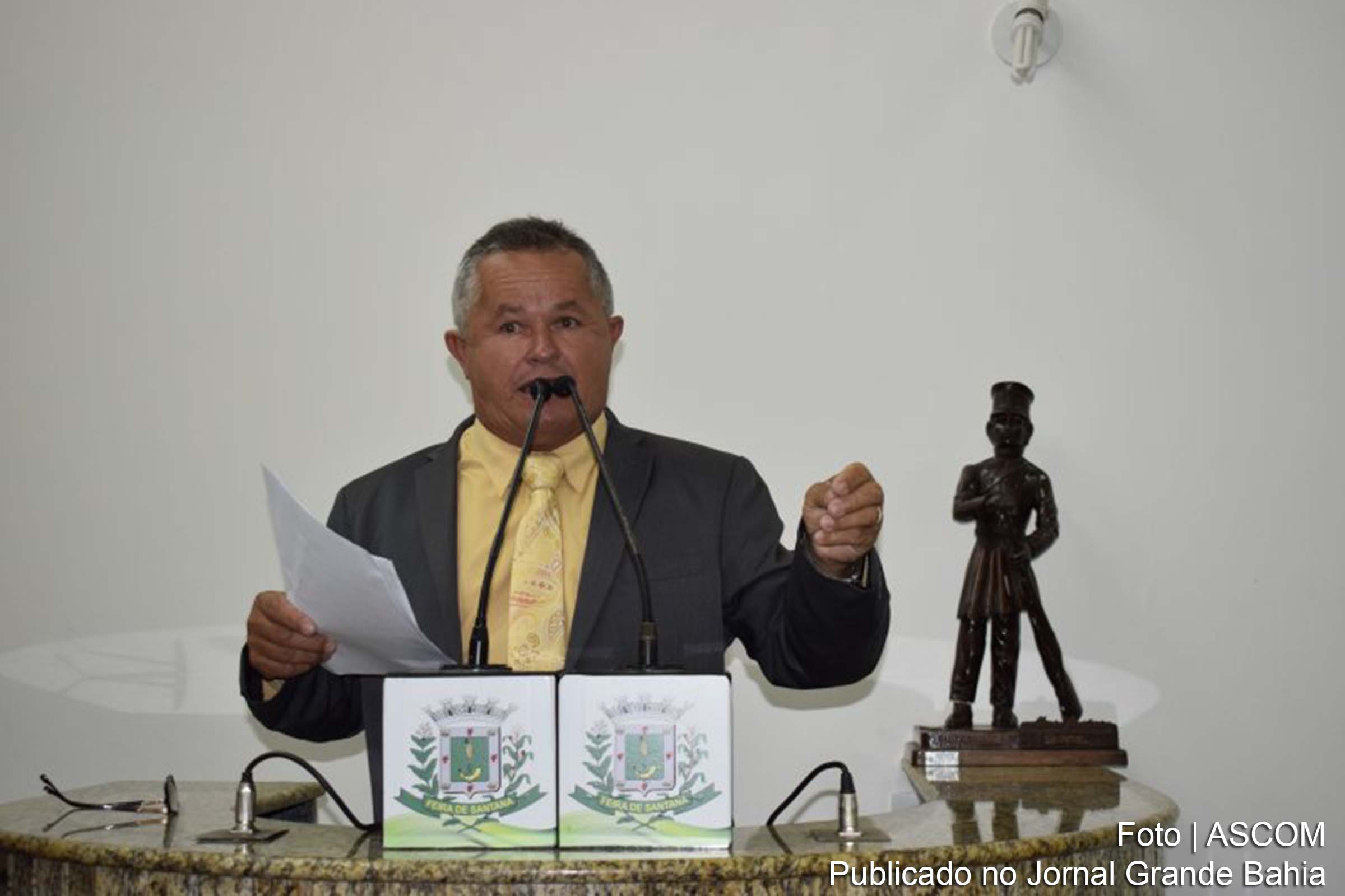 José Menezes (Zé Filé): o líder governista disse que o senador Otto Alencar destinou valor insignificante em emendas para Feira de Santana e que este senador nunca fez nada.