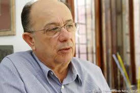 Repercutiu a decisão do Tribunal de Justiça da Bahia, que inocentou o ex-prefeito José Ronaldo de Carvalho por uma ação que envolvia a nomeação de um servidor.