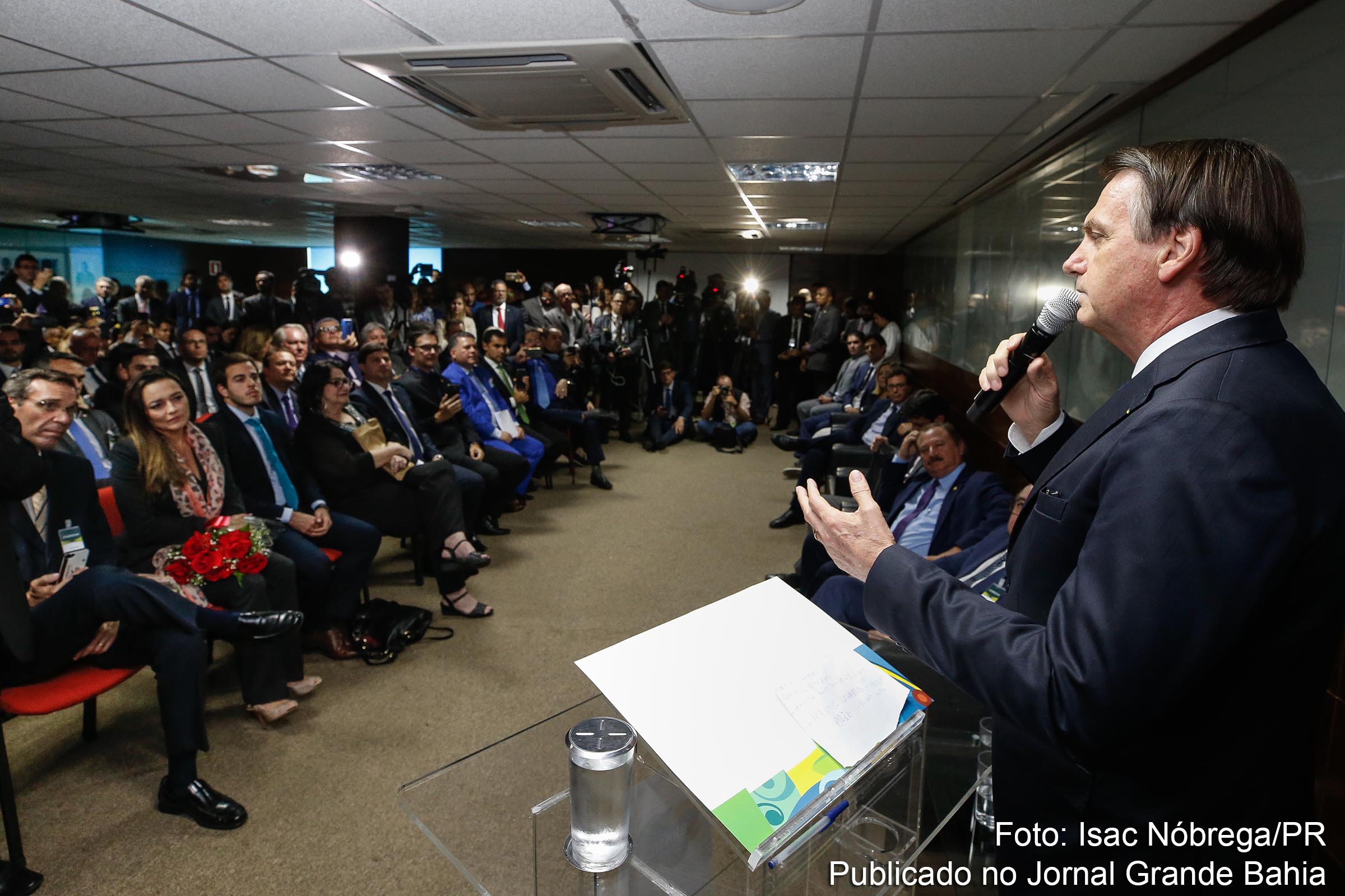 Política recessiva do Governo Bolsonaro obtém êxito e amplia dificuldade para população brasileira.