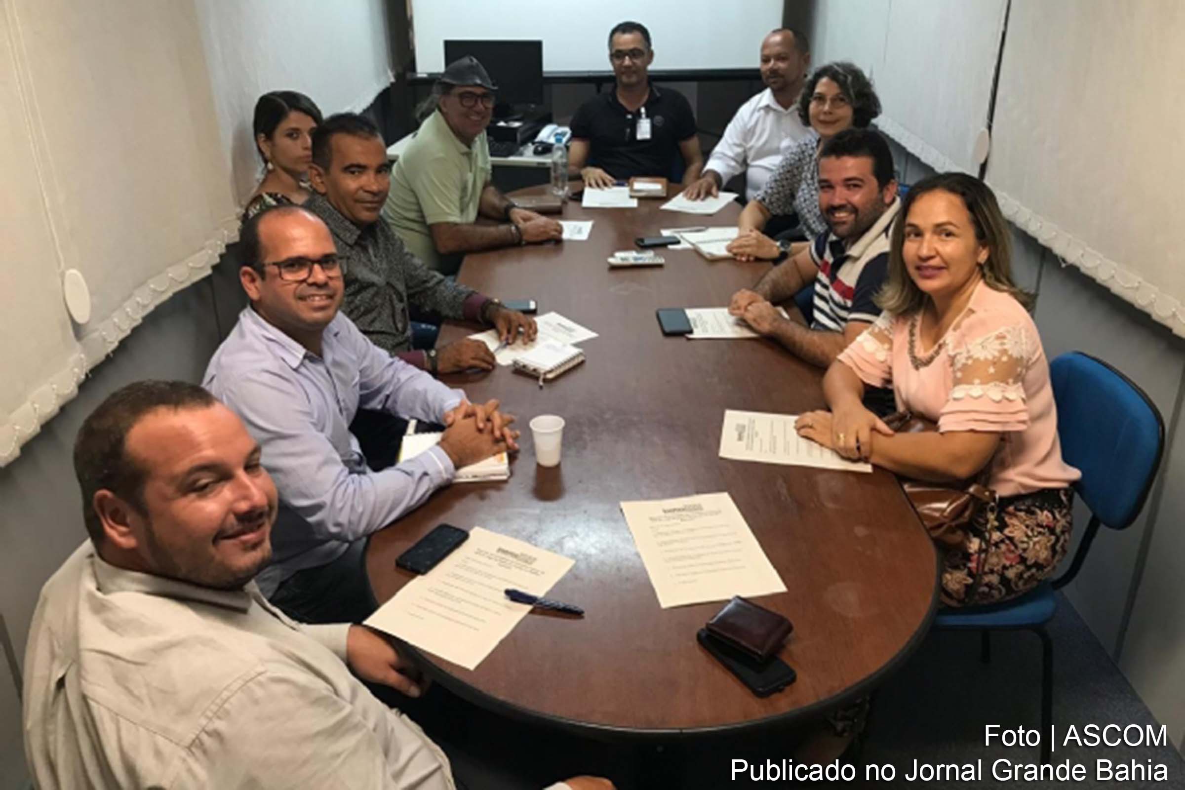 Questões ambientais que têm afetado o Lago Pedra do Cavalo foram discutidas durante reunião realizada no Instituto do Meio Ambiente e Recursos Hídricos.