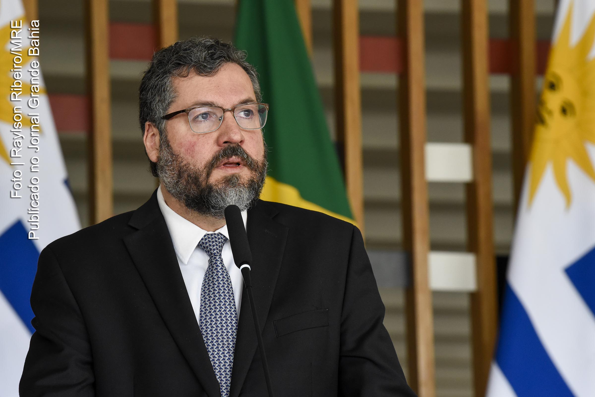 Governo Bolsonaro obriga diplomatas a frisar que gênero é só o sexo biológico; Perseguição a minorias é marca da extrema-direita despótica e autocrática