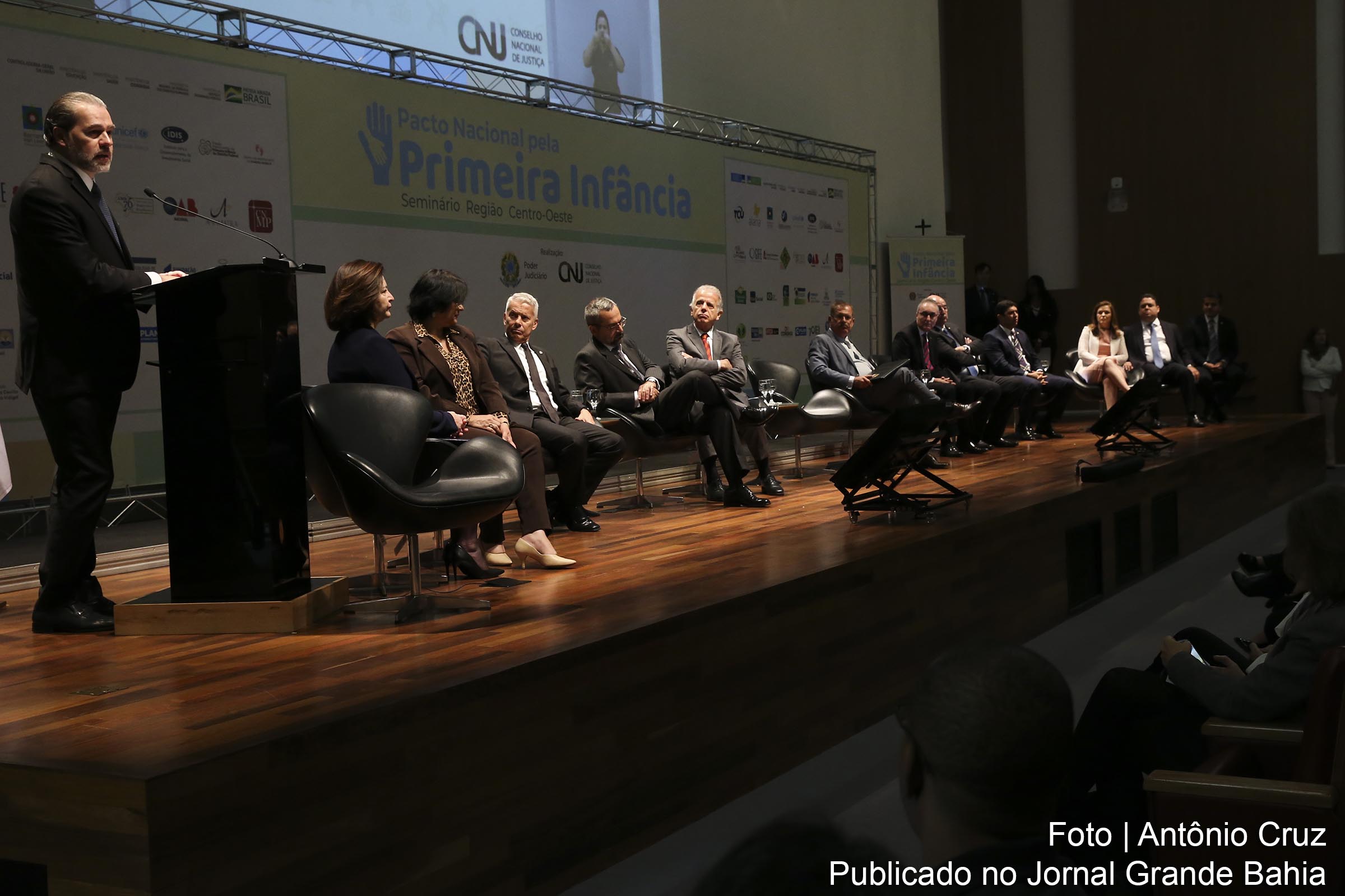 Executivo, Legislativo e Judiciário assinam pacto pela infância