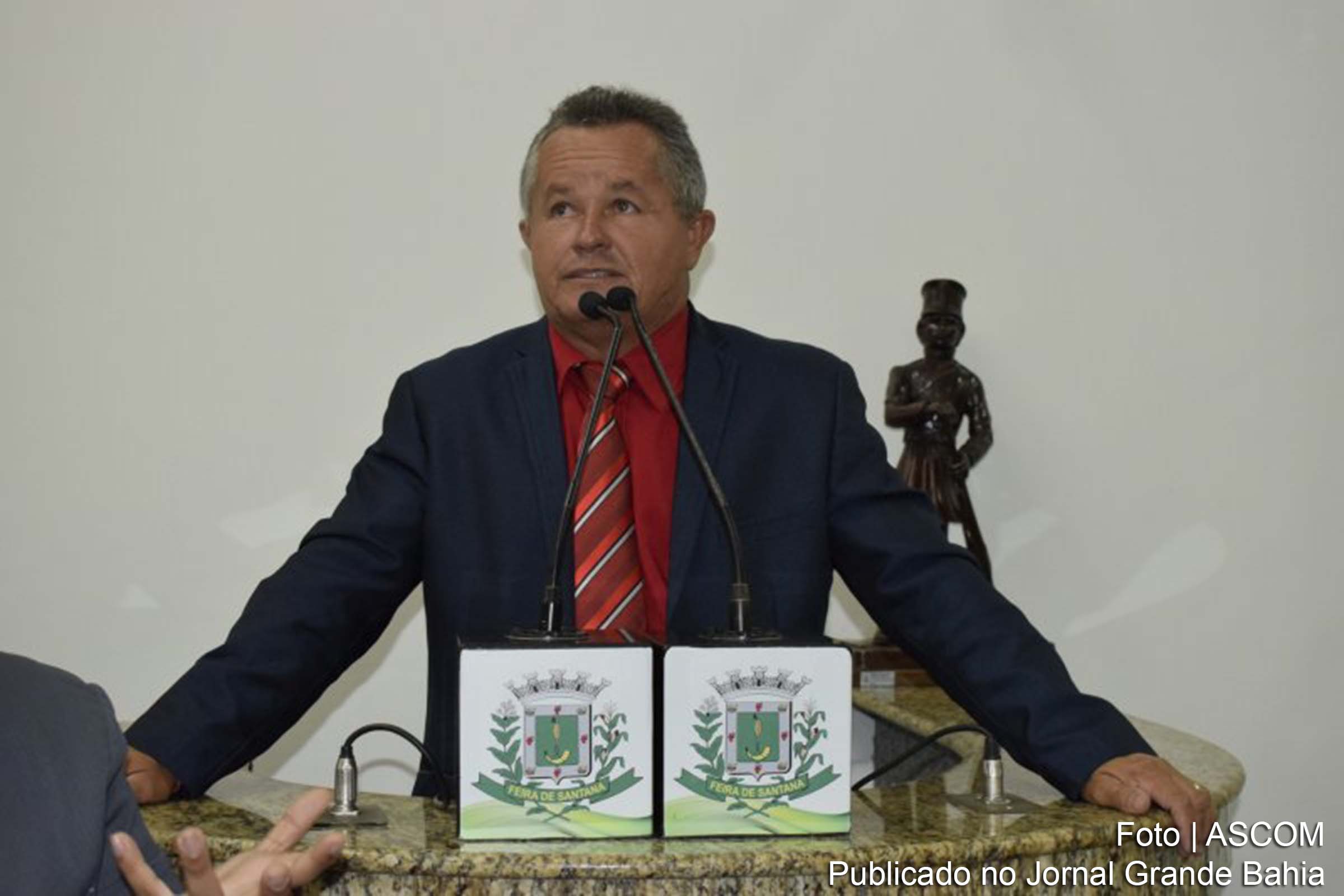José Menezes (Zé Filé): a obra já está perecendo. Essa obra está parada há mais de um ano.
