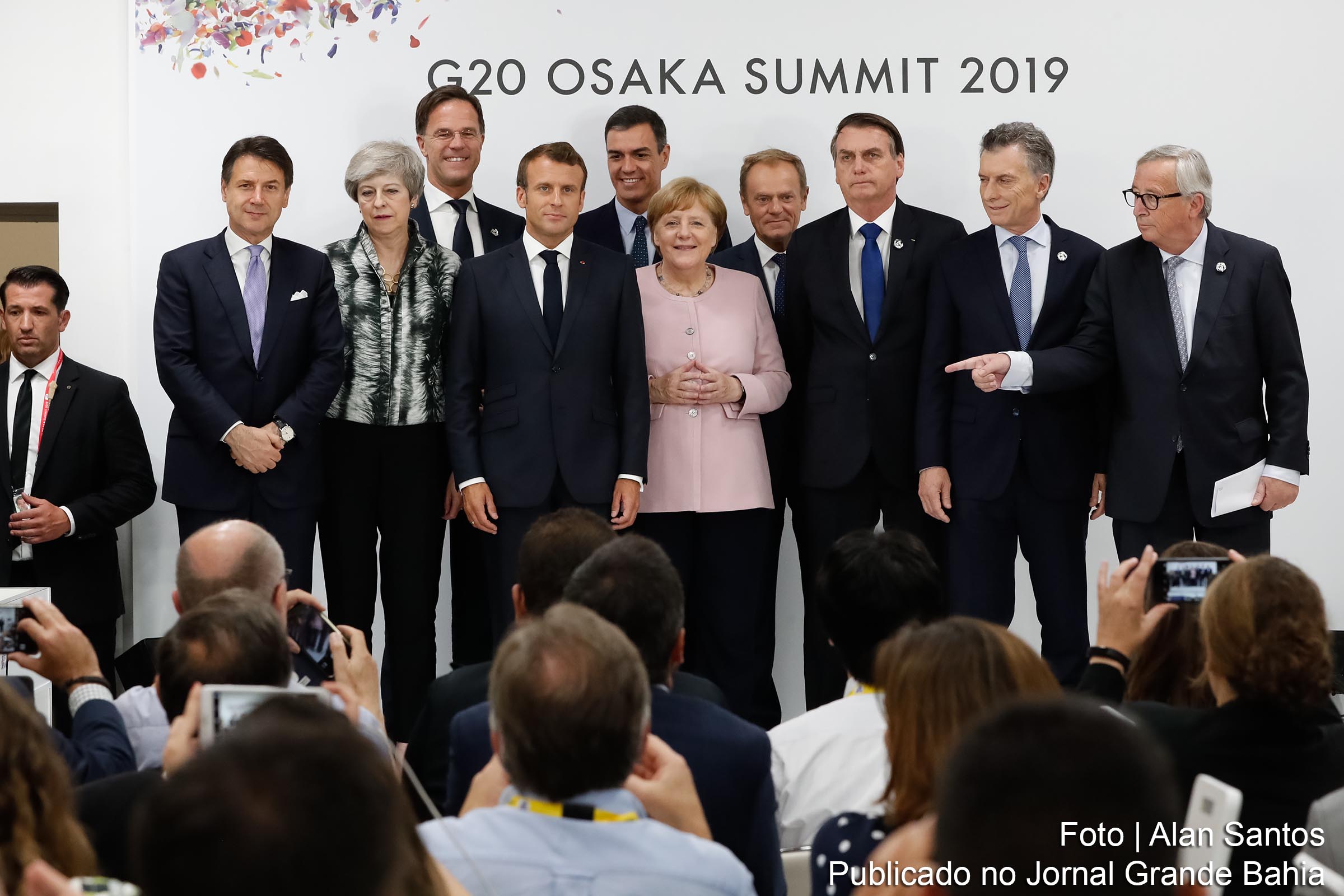 Líderes da União Europeia e do MERCOSUL comemoram acordo de Livre Comércio, ocorrido no sábado (29/06/2019).