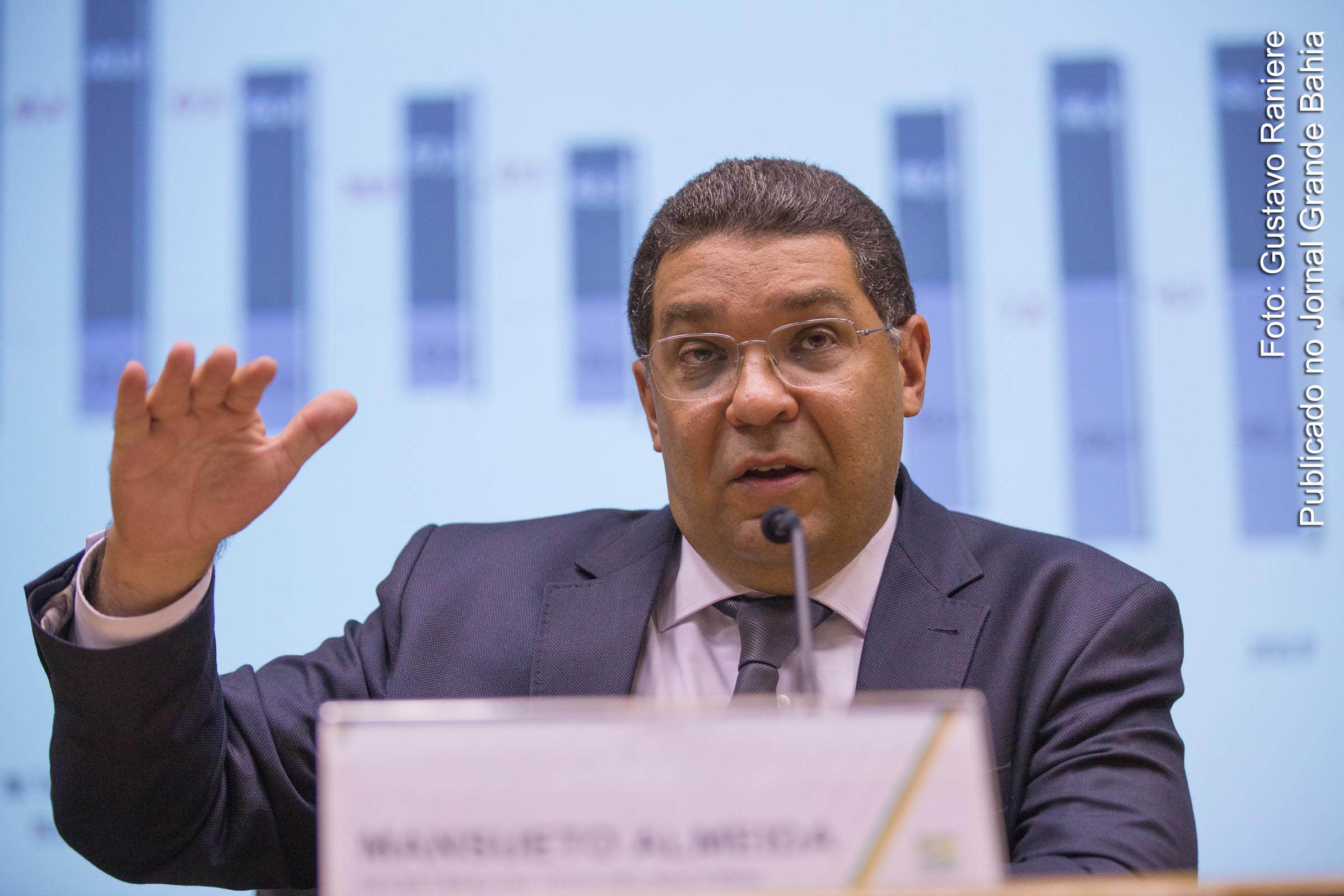 Secretário do Tesouro Nacional vê risco “muito alto” em financiar dívida por emissão de moeda