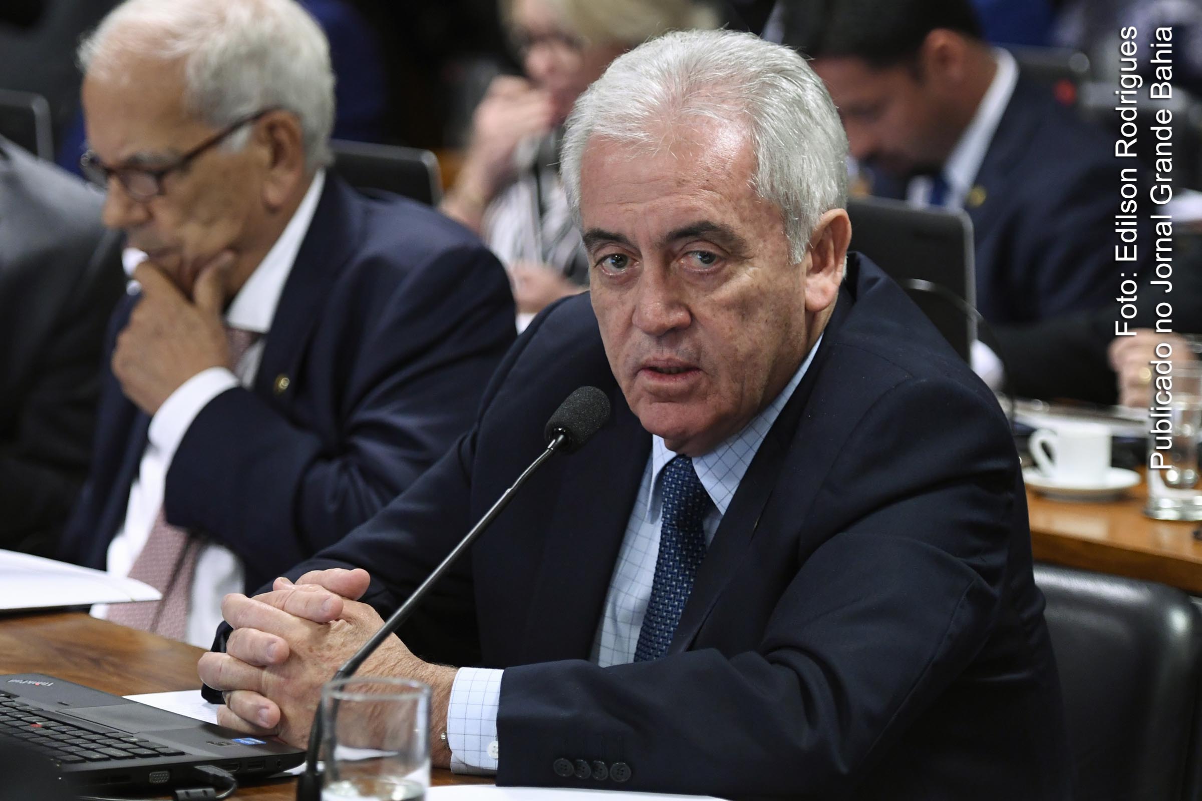 Texto de Lei de autoria do senador Otto Alencar transfere do Ministério do Desenvolvimento Regional para o Ministério da Saúde a obrigatoriedade do repasse de recursos federais para melhorias em abastecimento de água e coleta de esgoto.