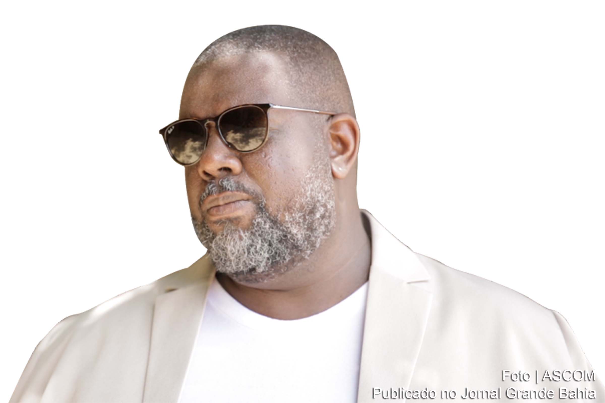 Cantor Péricles apresenta show no espaço de eventos Ária Hall, em Feira de Santana.