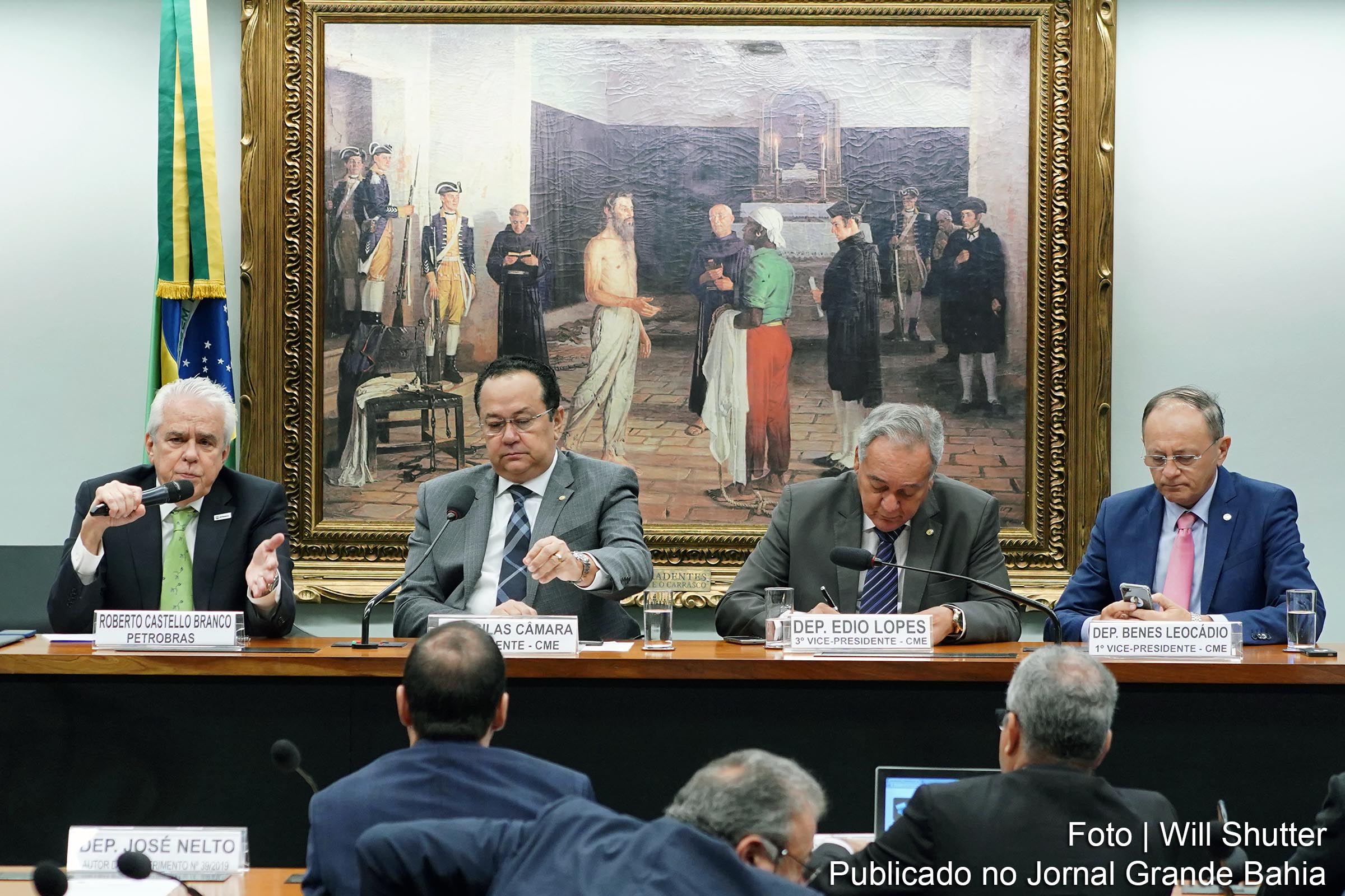 Em audiência na Câmara dos Deputados, Roberto Castello Branco, presidente da Petrobras, se mostrou favorável ao fim do monopólio da empresa e disse que aumento da produção pode impulsionar retomada do crescimento. Reunião ocorreu nesta terça-feira (11/06/ 2019).