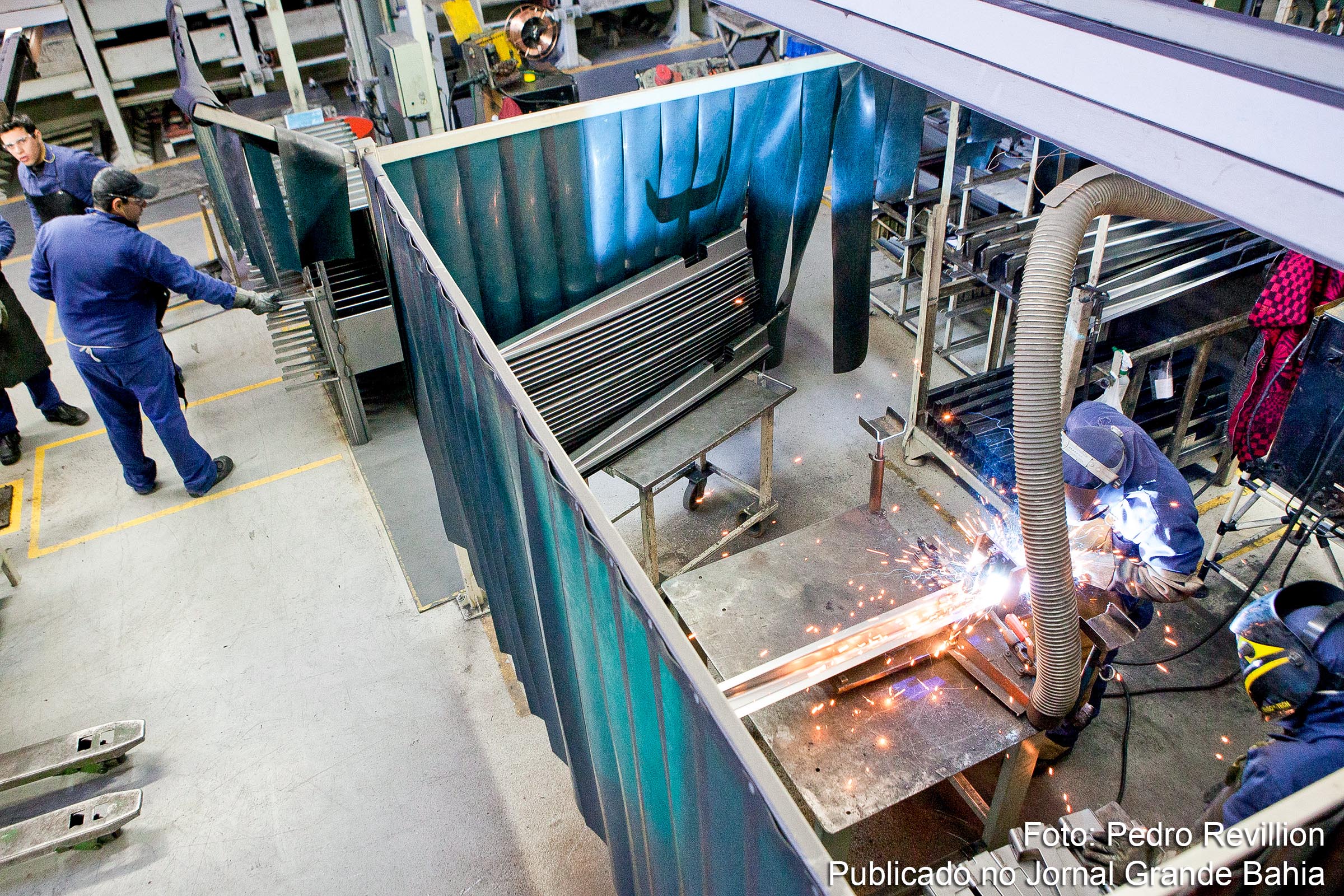 Setor industrial apresenta taxa de crescimento em maio de 2019.