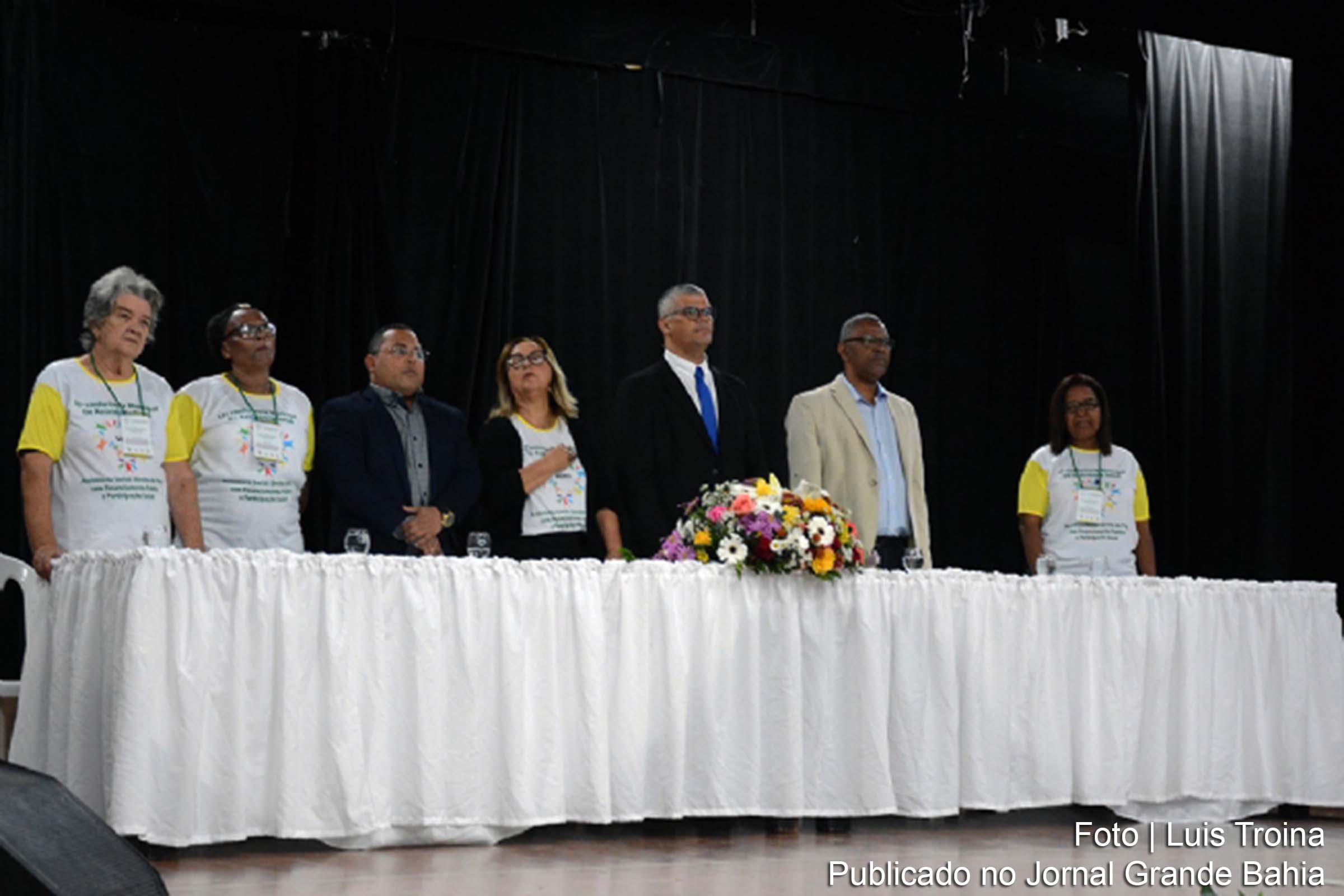 250 conferencistas, representantes dos demandatários, de profissionais da assistência social e governamentais avaliam propostas amplamente discutidas pelo Conselho com populares durante 19 pré-conferências realizadas em 2019.