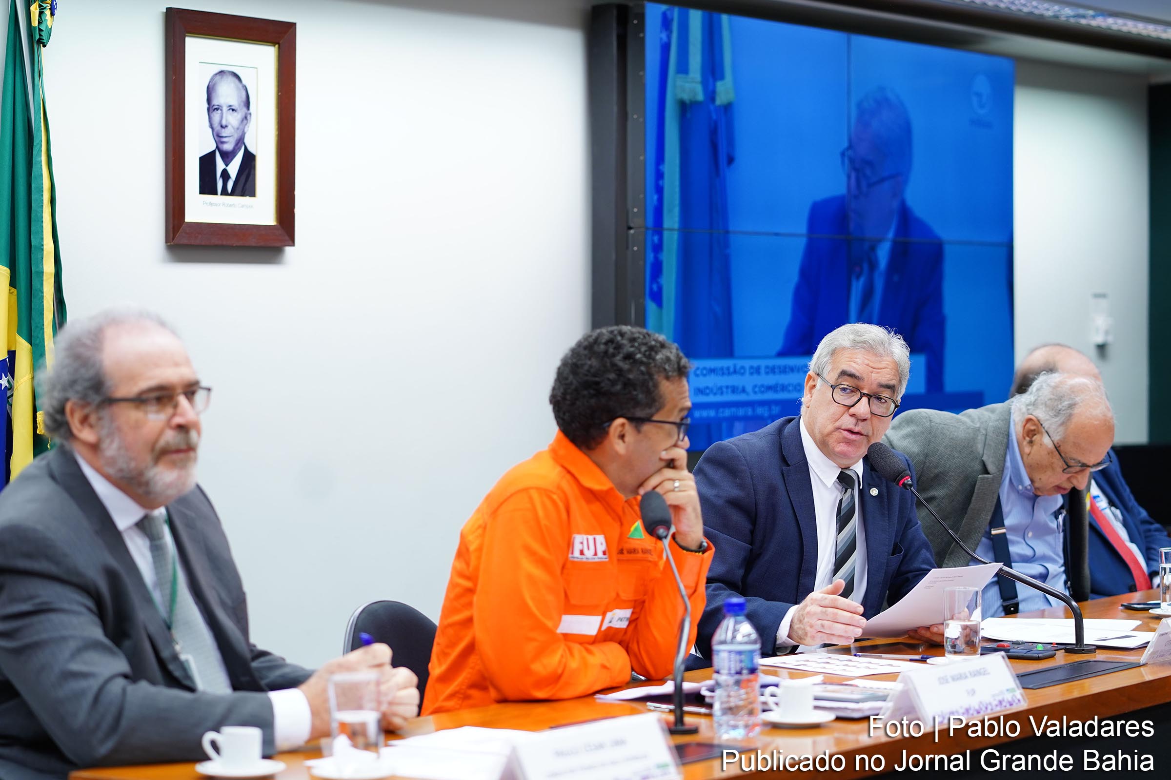 Comissão de Desenvolvimento Econômico da Câmara dos Deputados debateu política de privatização da Petrobras e exploração do Pré-Sal. Iniciativa foi do parlamentar José Cerqueira Neto (Zé Neto, PT-BA). Debate ocorreu nesta quarta-feira (10/07/2019).